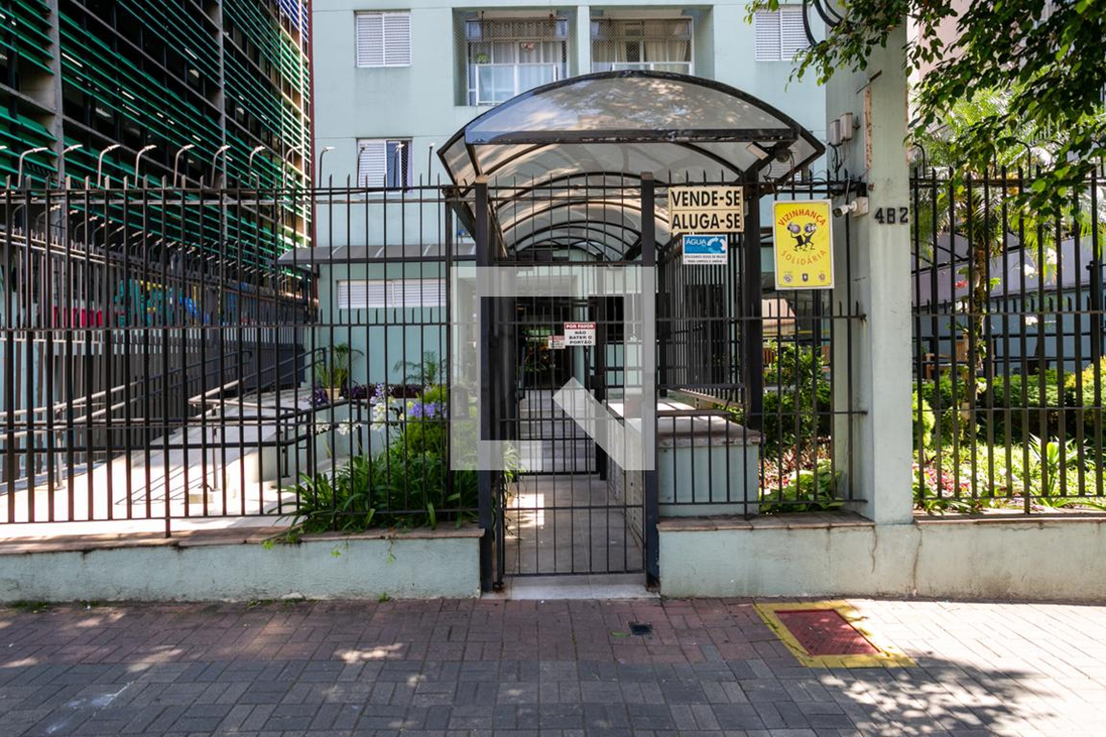 Fachada do condomínio Residencial Das Sequóias