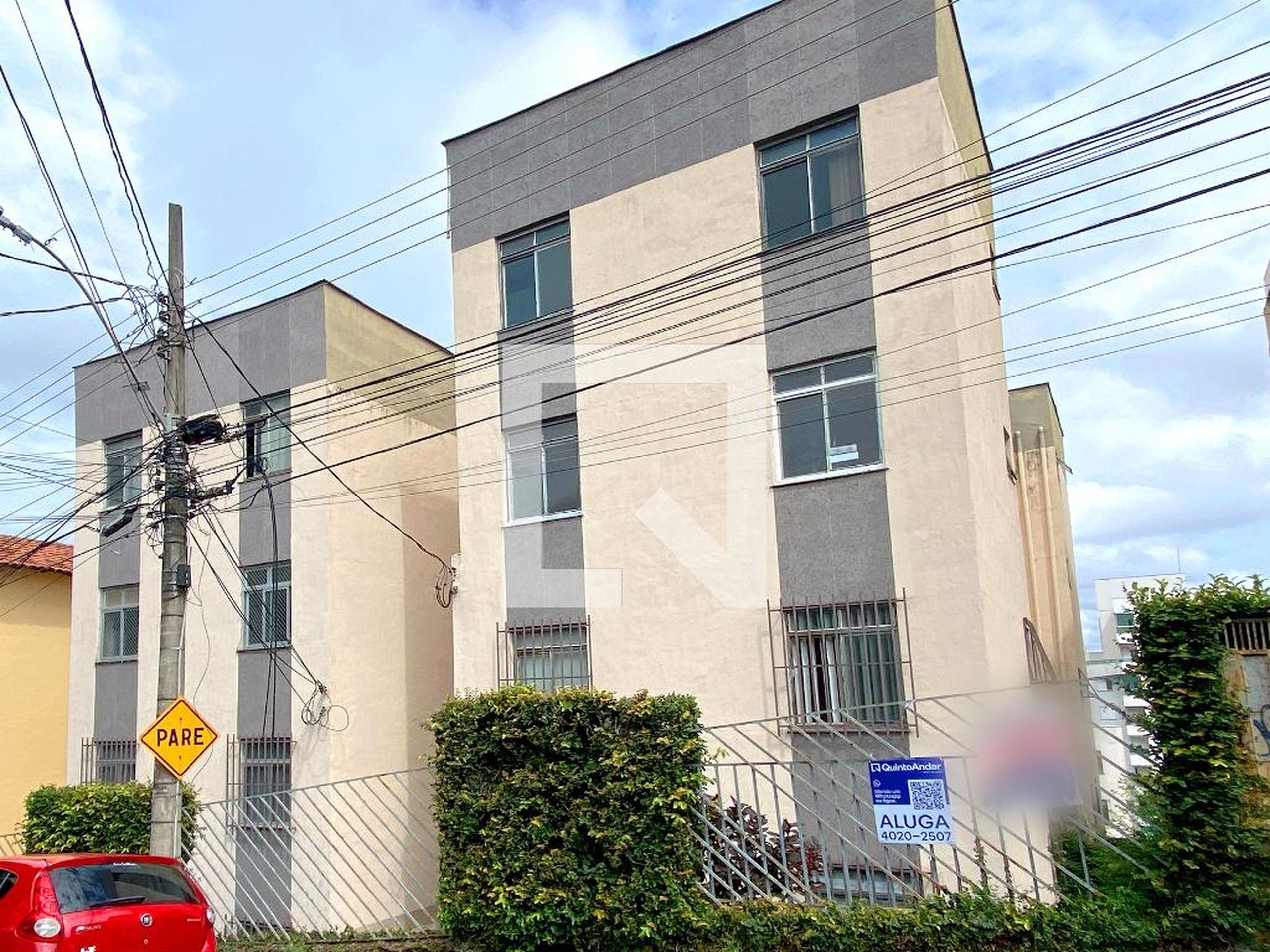 Fachada Condomínio em Rua São Mateus, 295