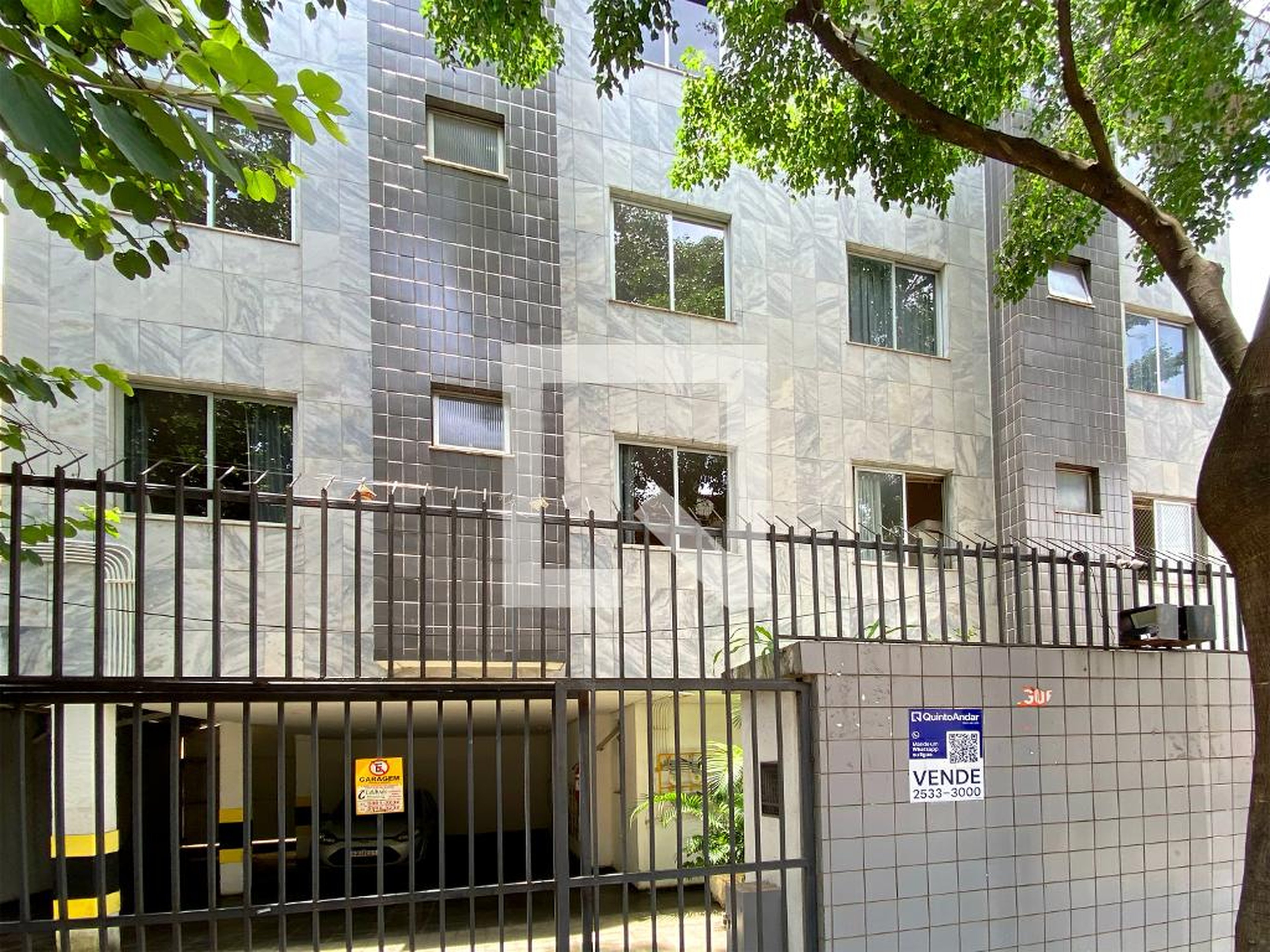 Fachada Condomínio em Rua Dom João Pimenta, 174