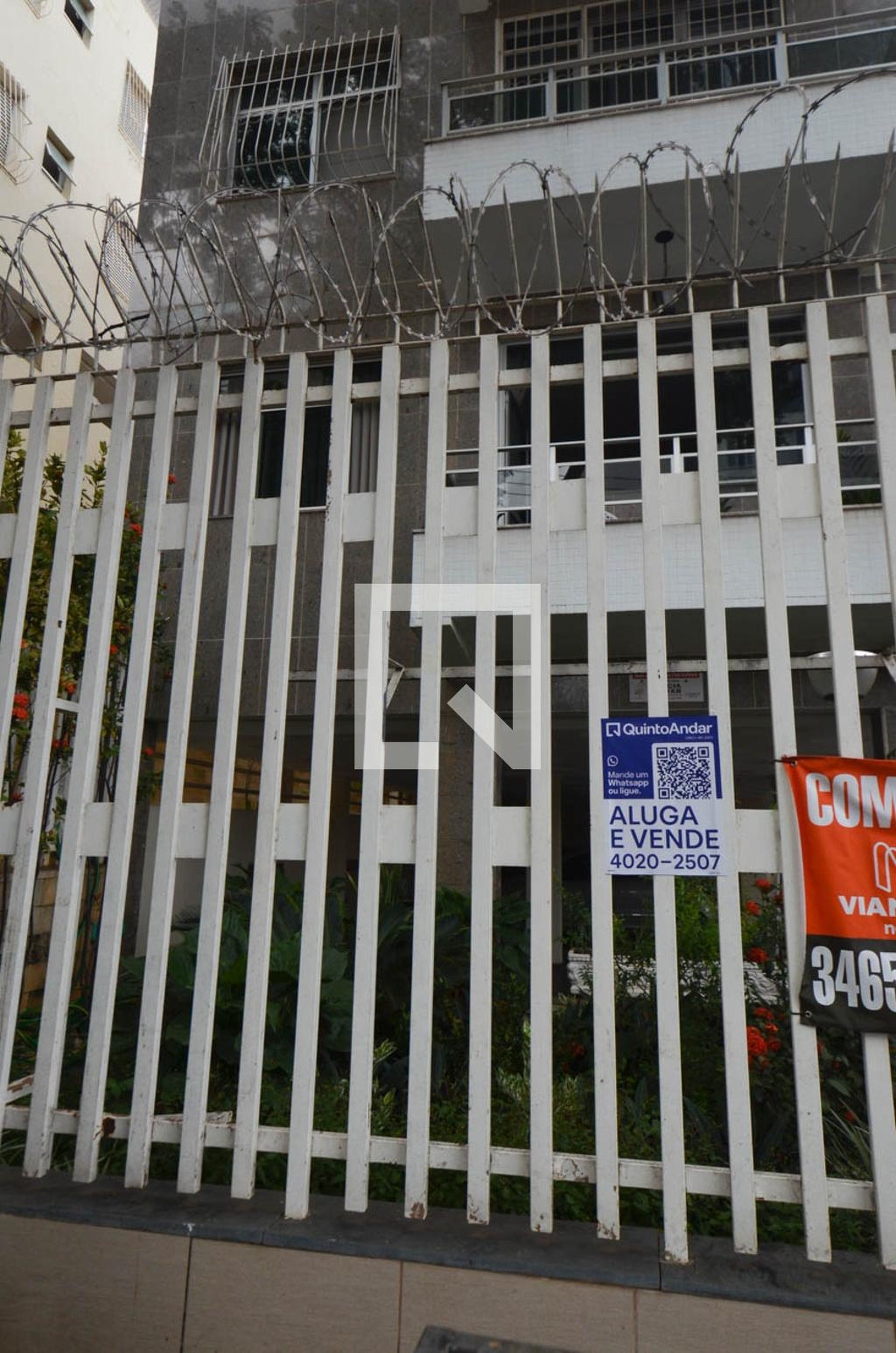 Fachada Condomínio em Rua Pitt, 788