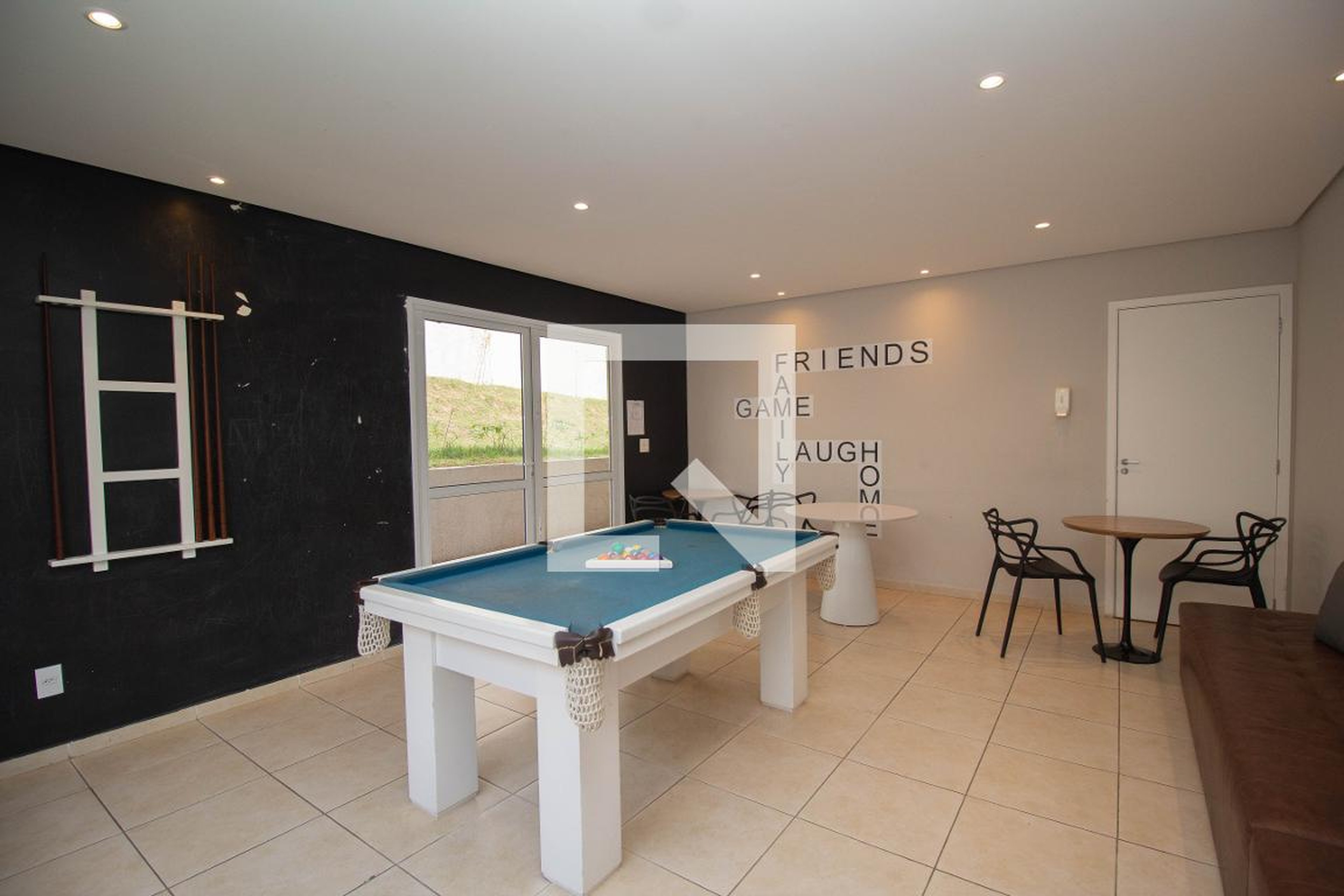 Salão de jogos - Yes New City