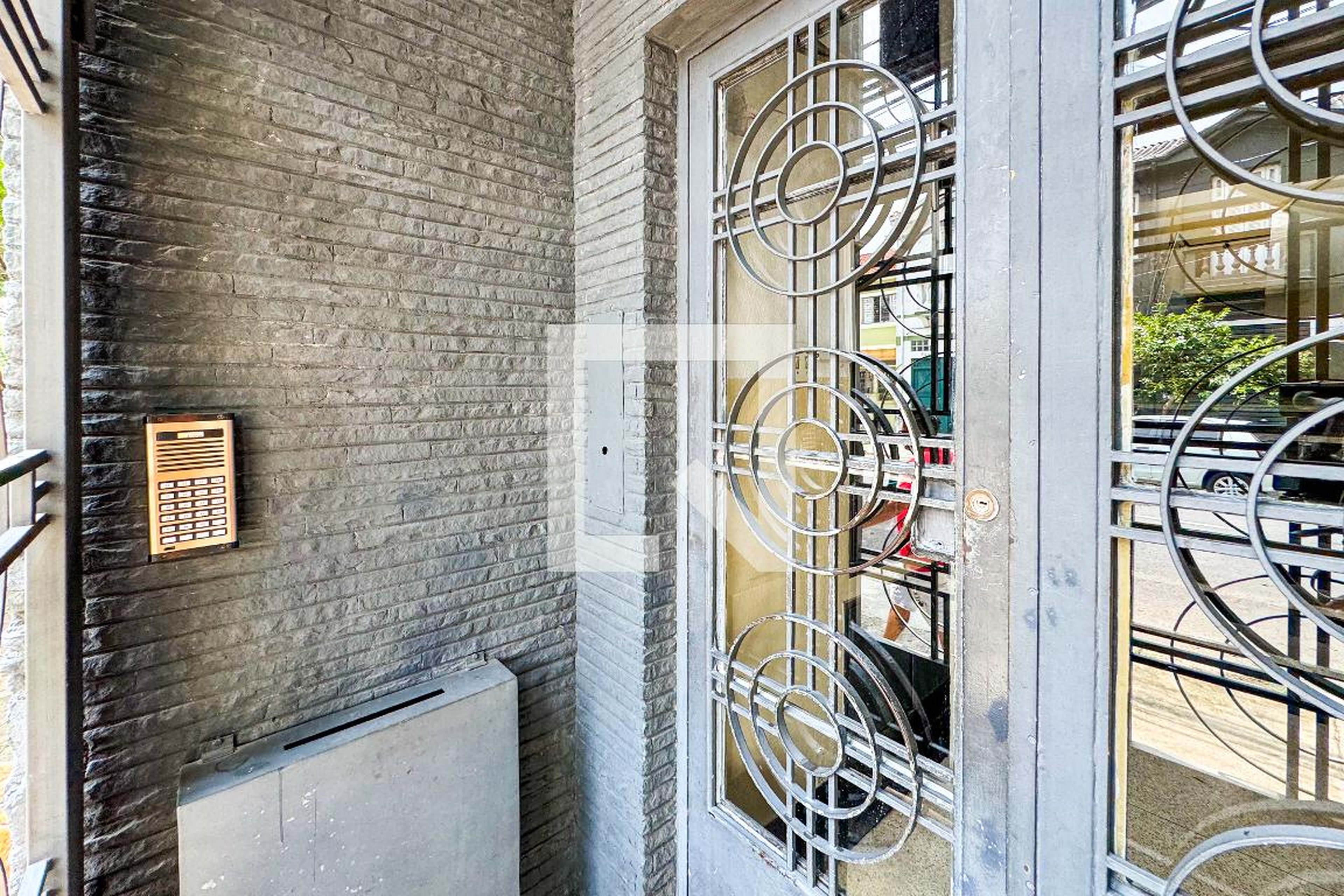 Entrada - Edifício Maria Silvia