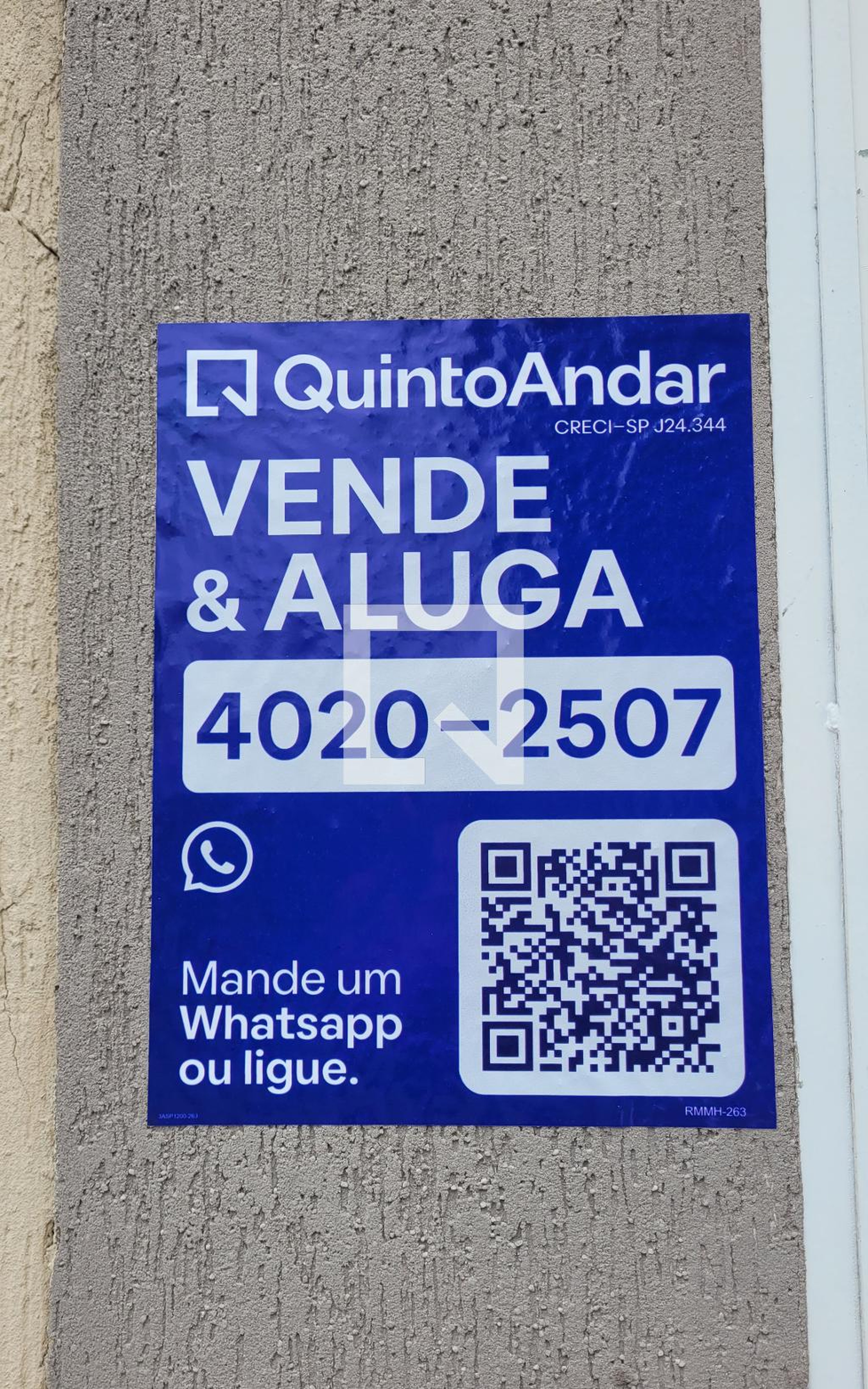 Fachada Condomínio em Rua Álvaro Anes, 571