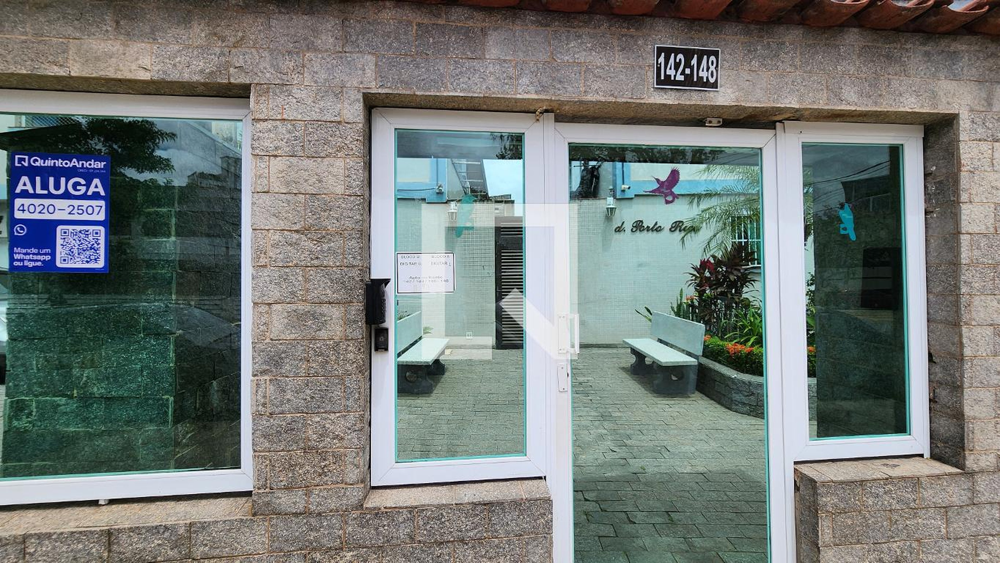 Fachada Condomínio em Rua Oswaldo Cruz, 142