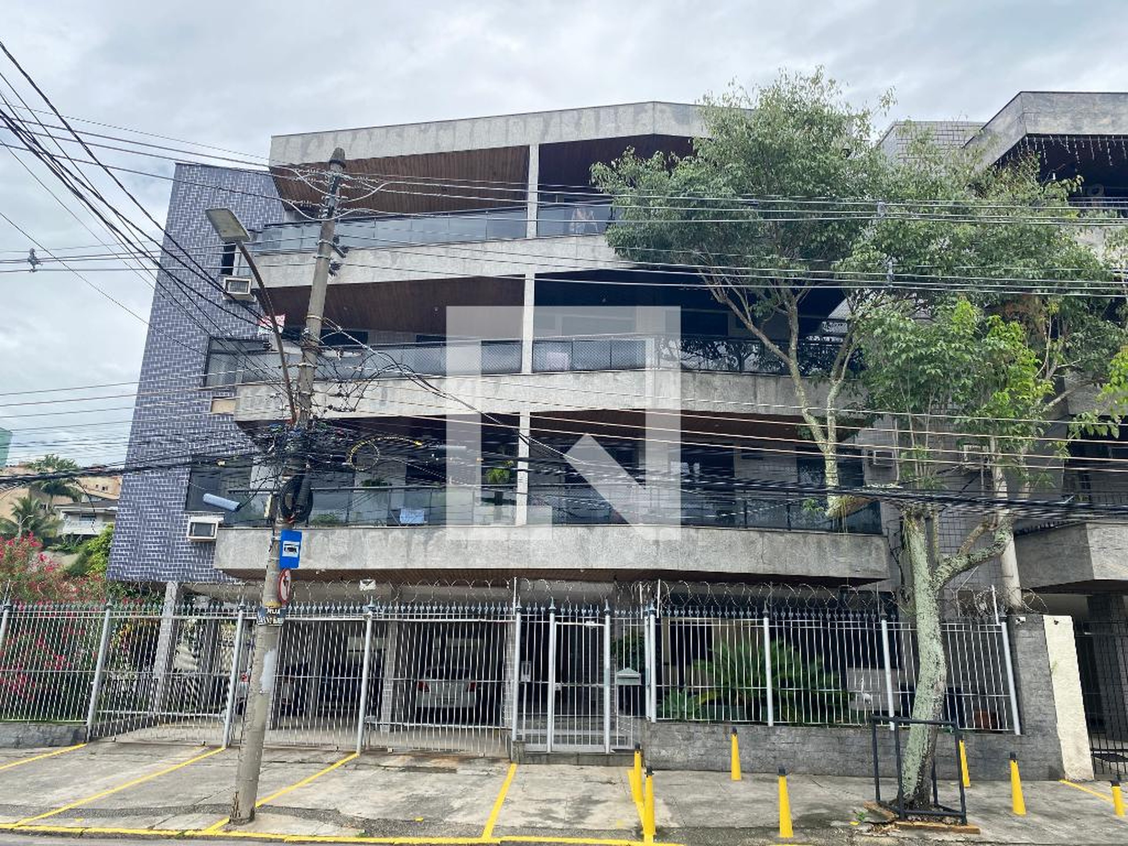 Fachada Condomínio Azaleias