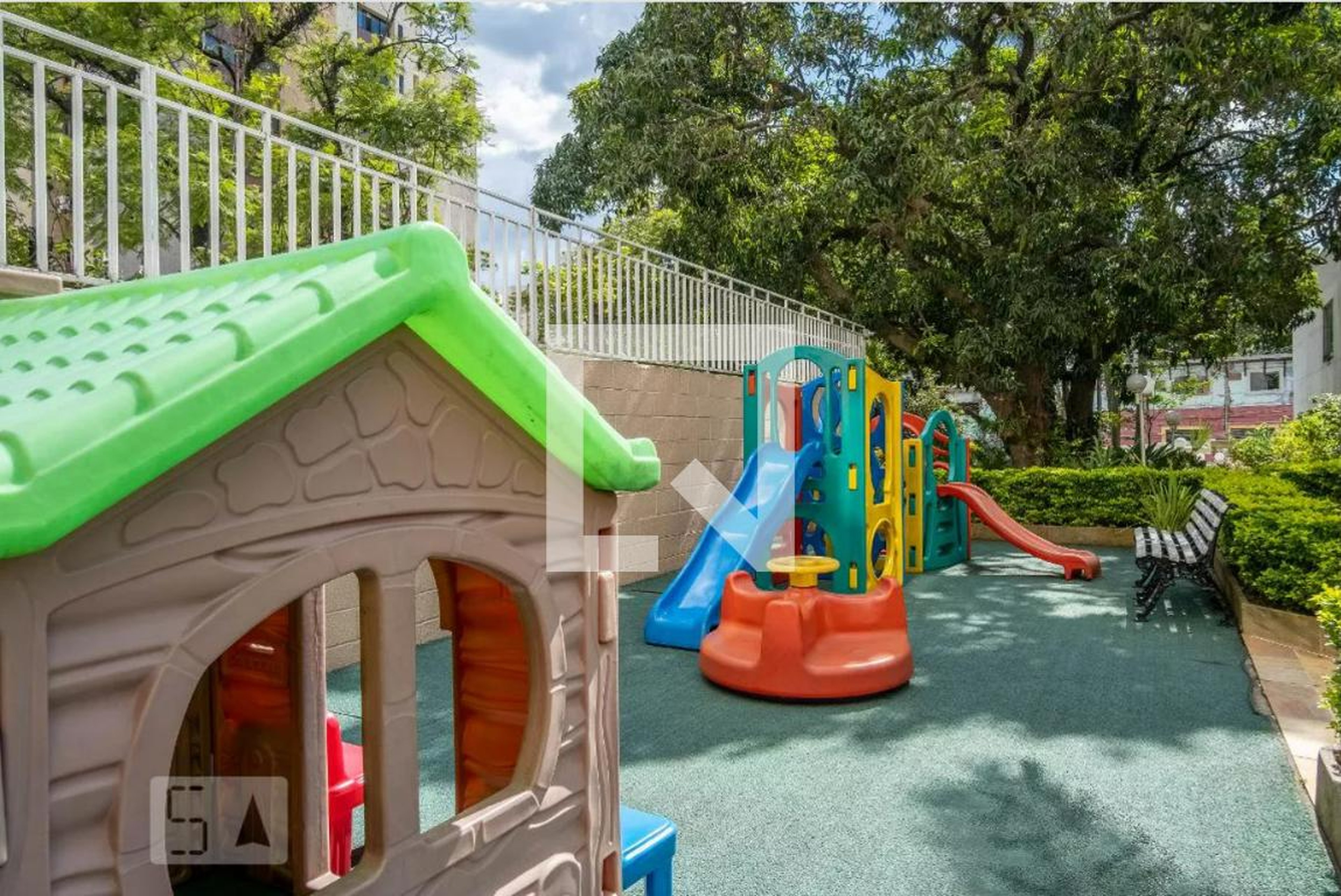 Playground - Solar Pontedeiros