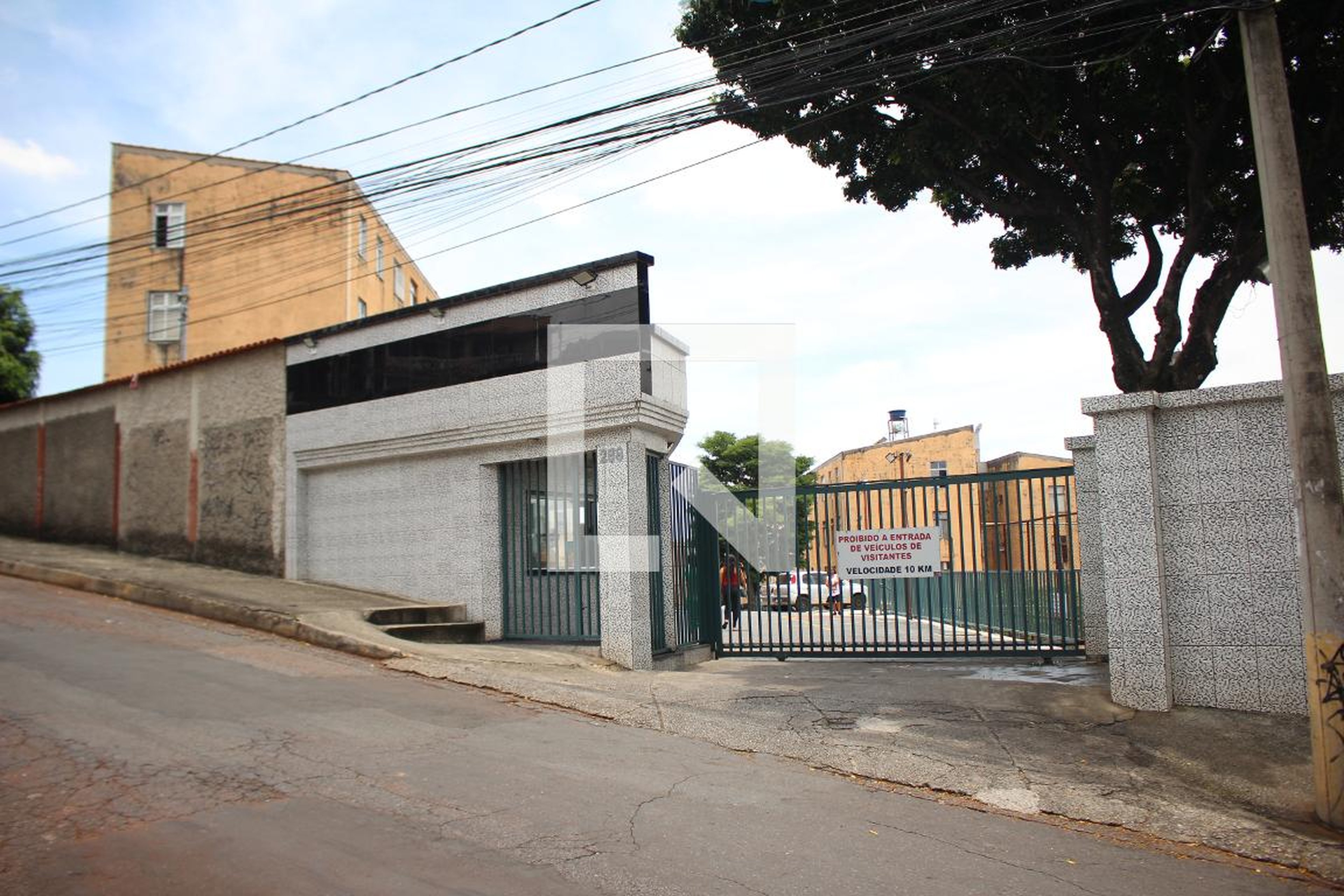 Fachada Condomínio em Rua Maria da Conceição Hilário, 288