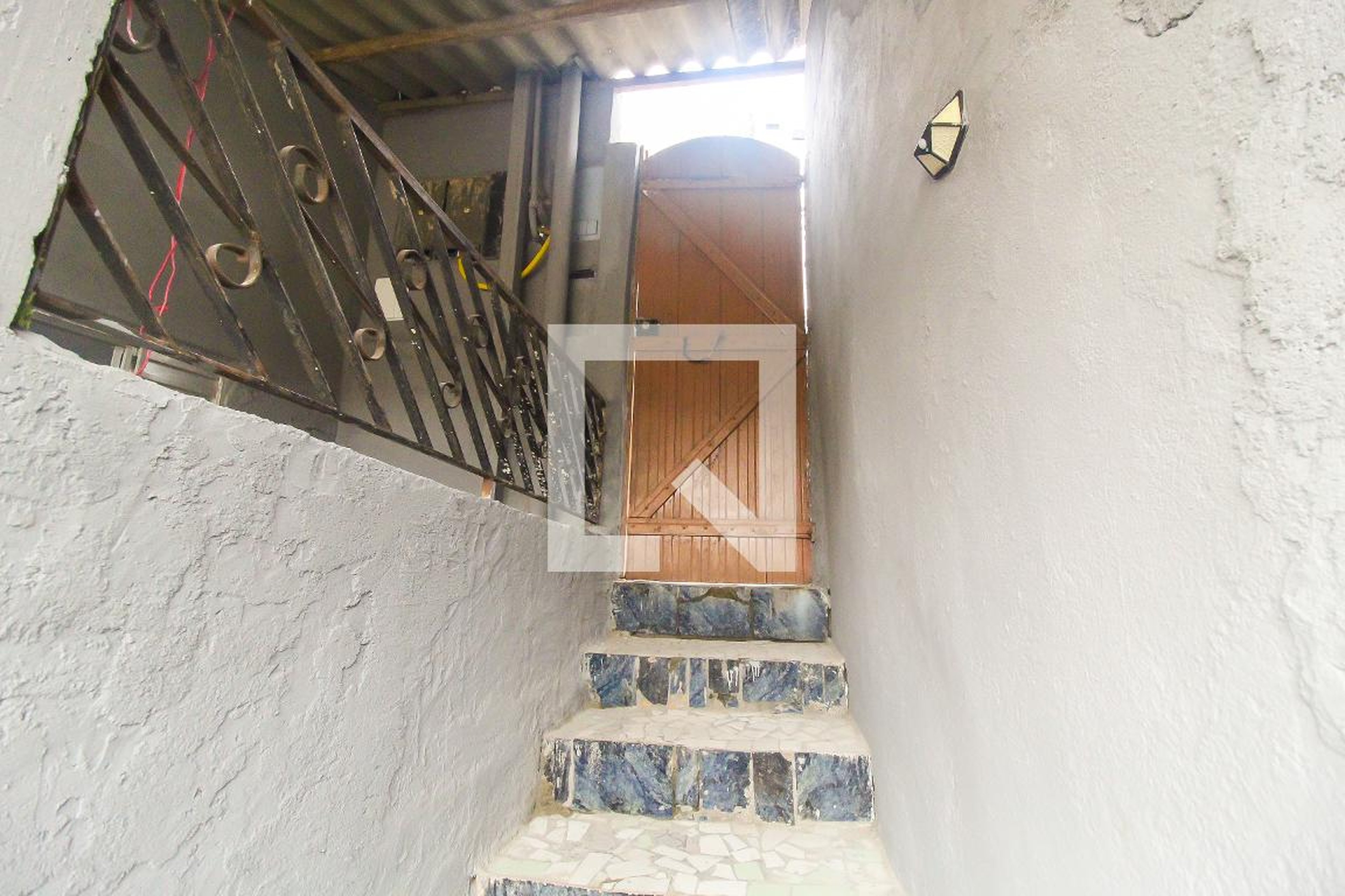 Entrada Condomínio em Rua Ponta de Lucena, 188