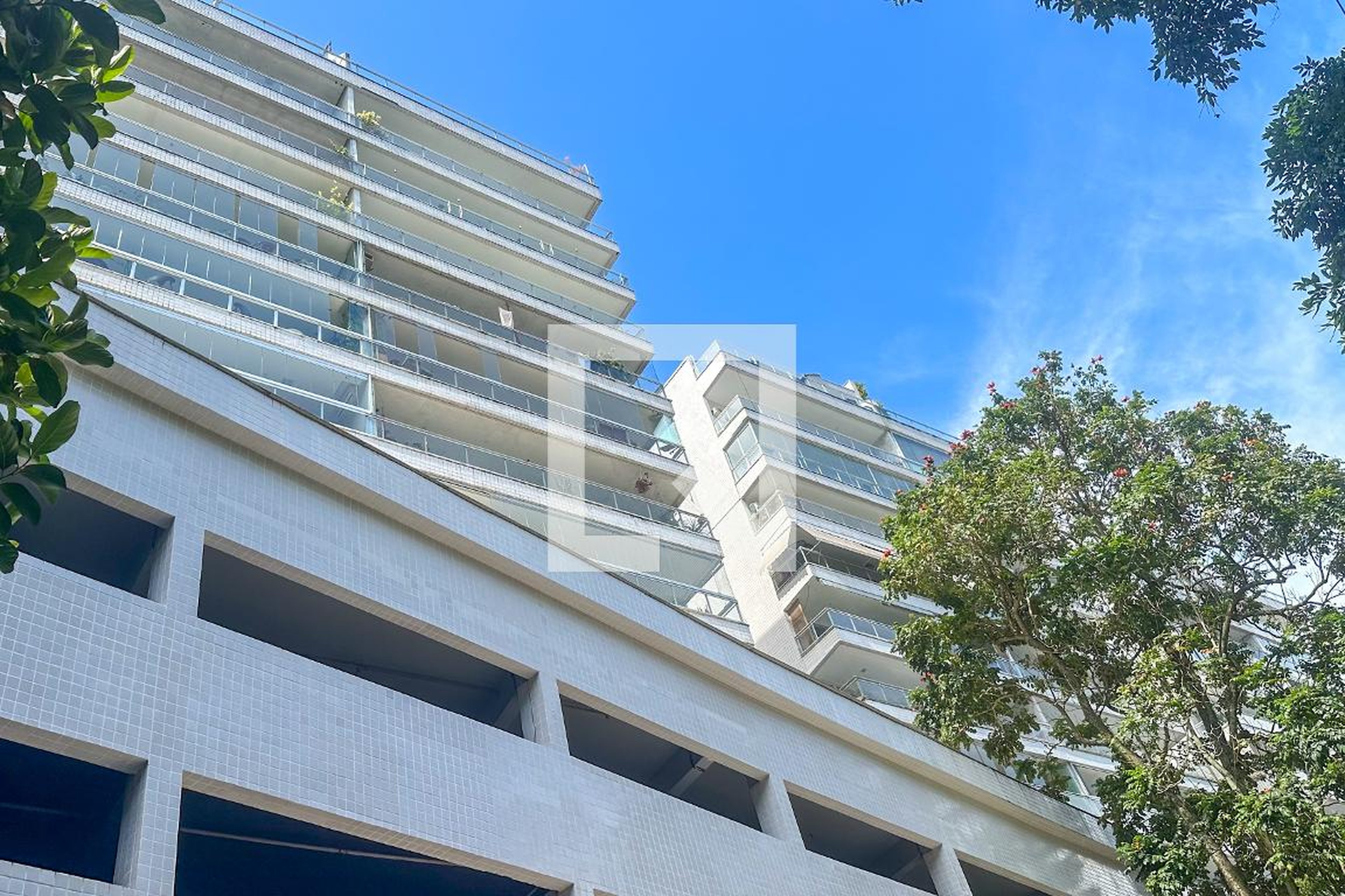 Fachada Condomínio Alto Leblon