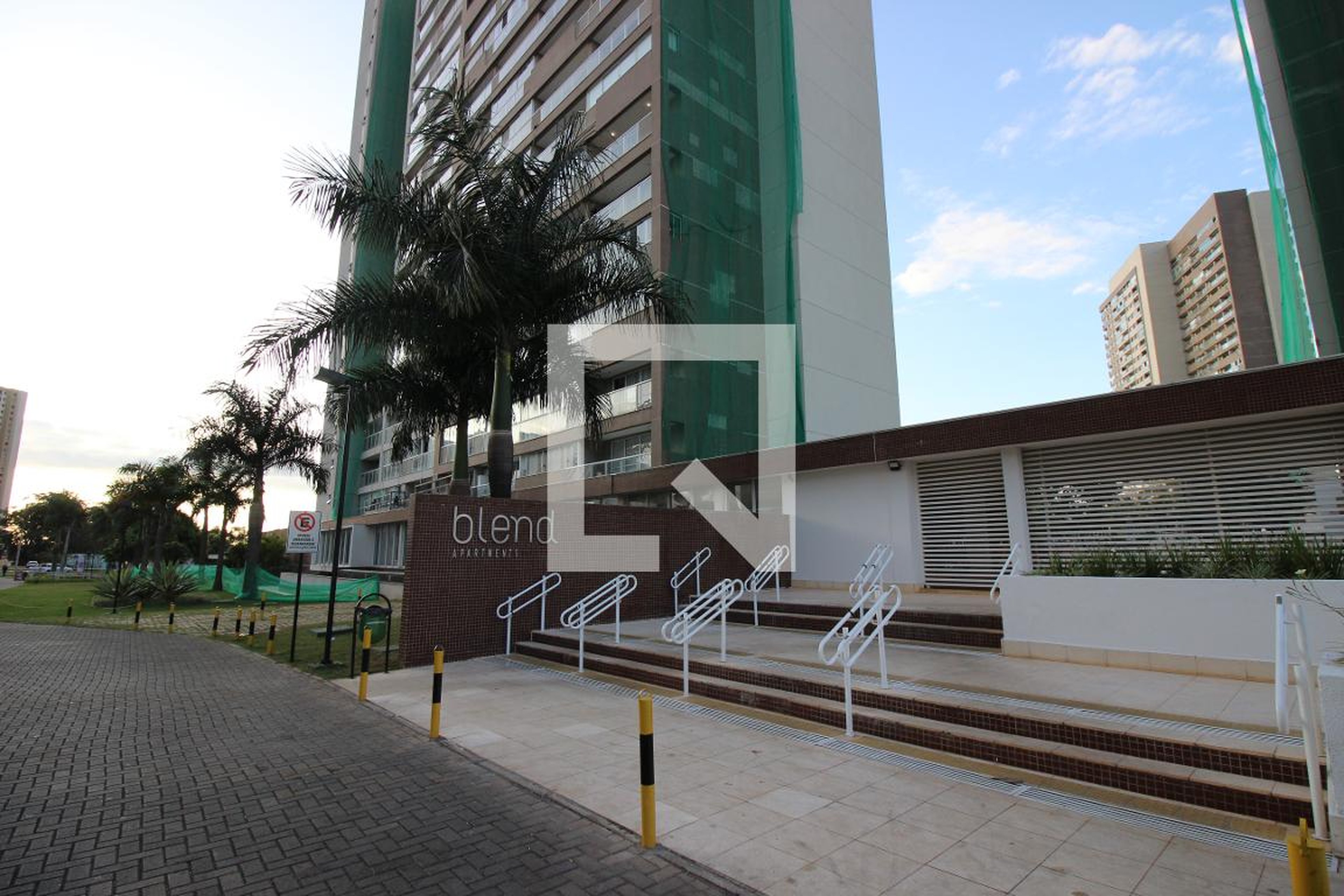 Fachada Condomínio Blend Hplus Long Stay