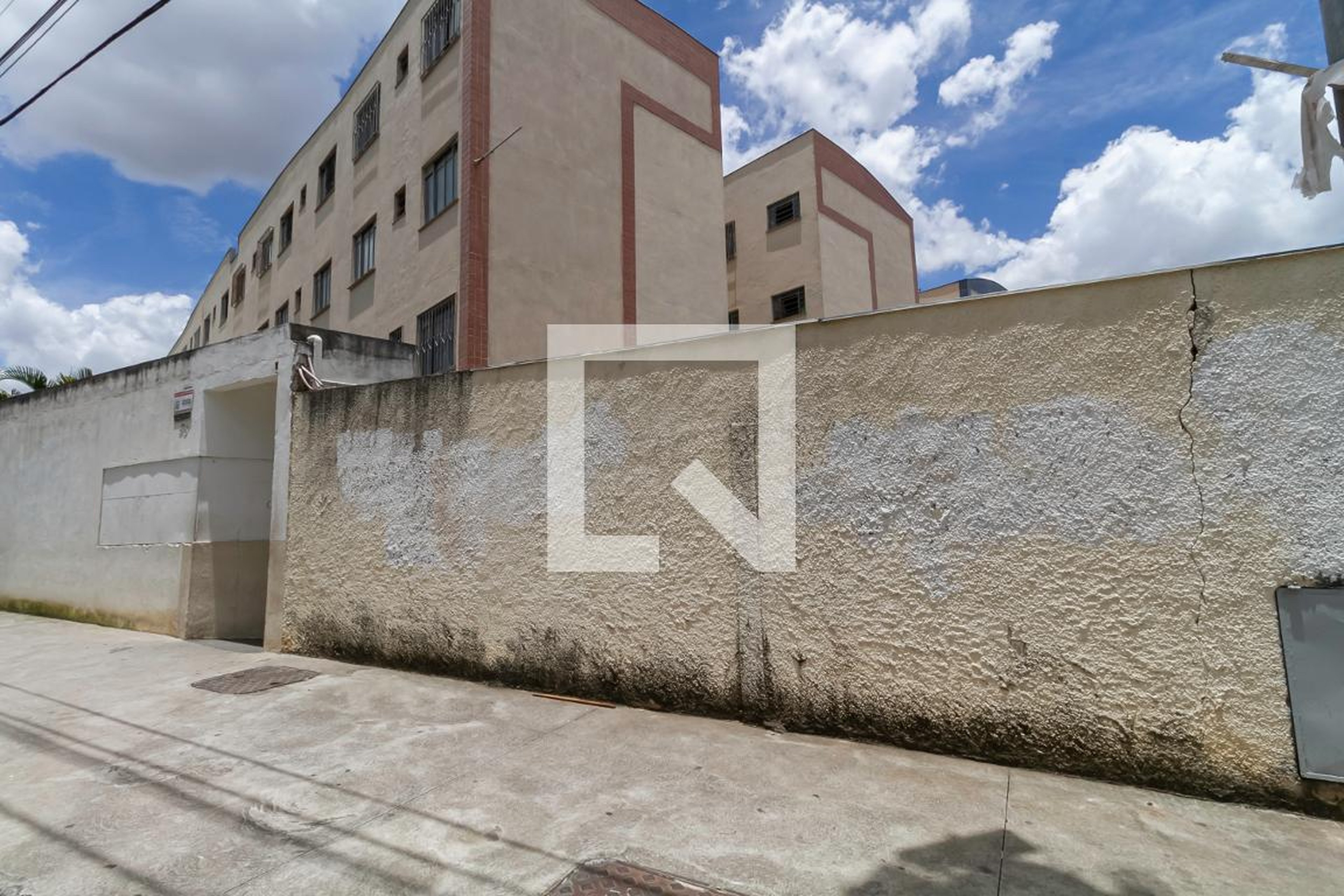 Fachada do Condomínio Condomínio Honduras