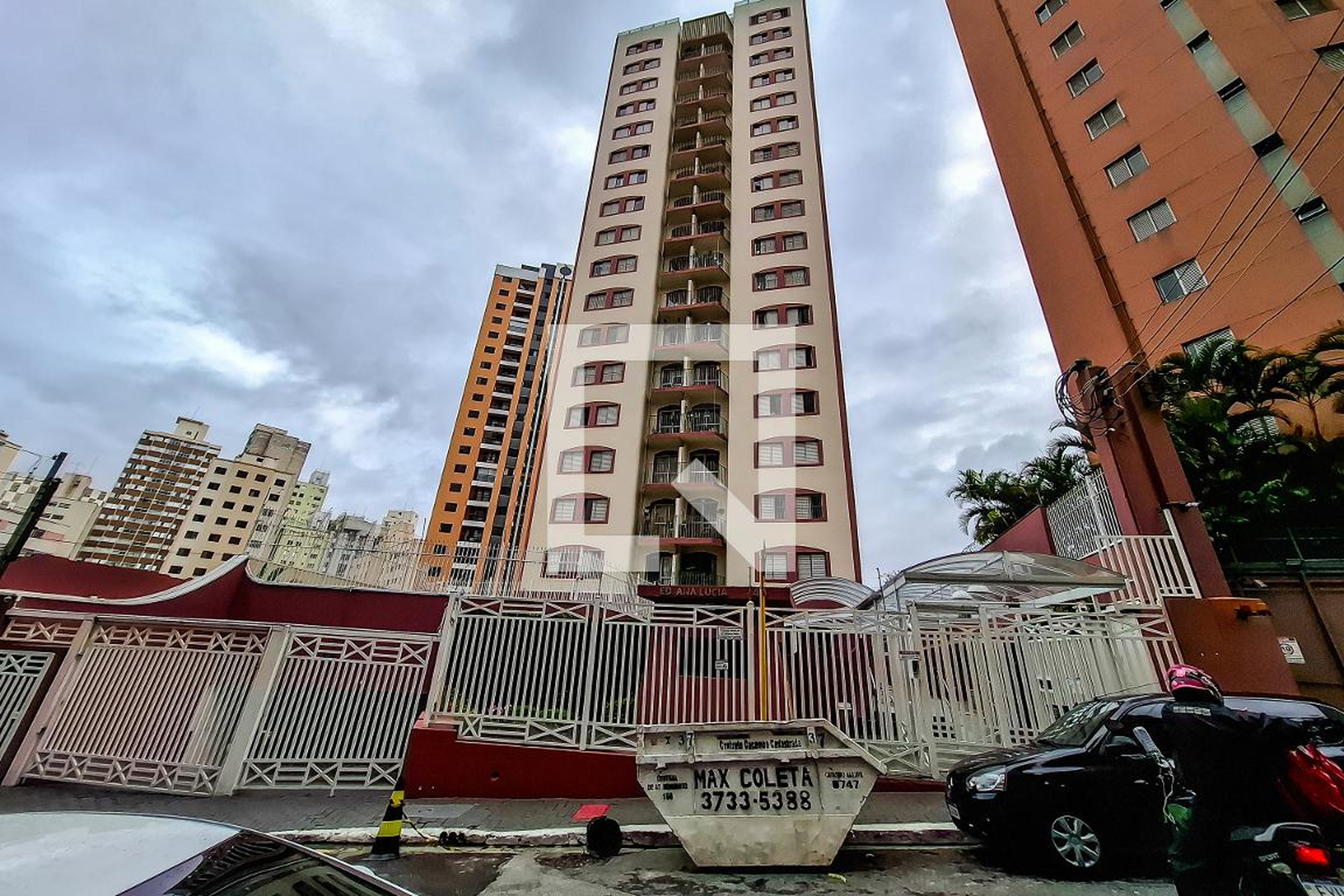 Fachada do Prédio Edifício Ana Lucia