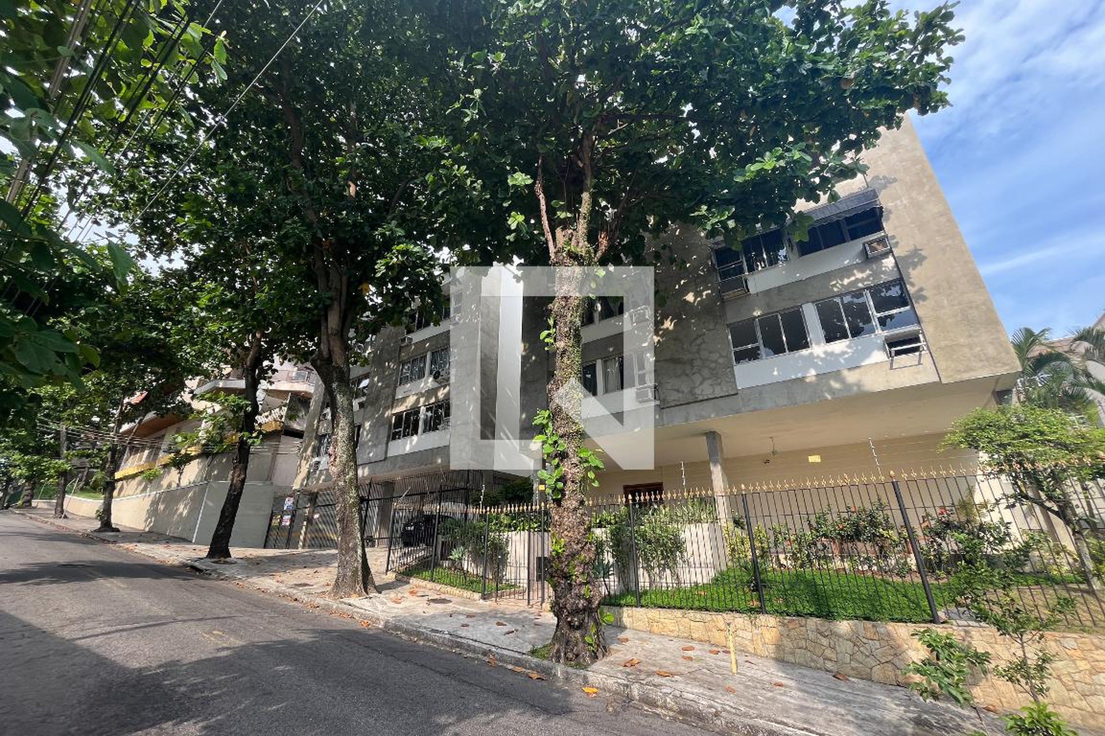 Fachada Edifício Ilha das Flores