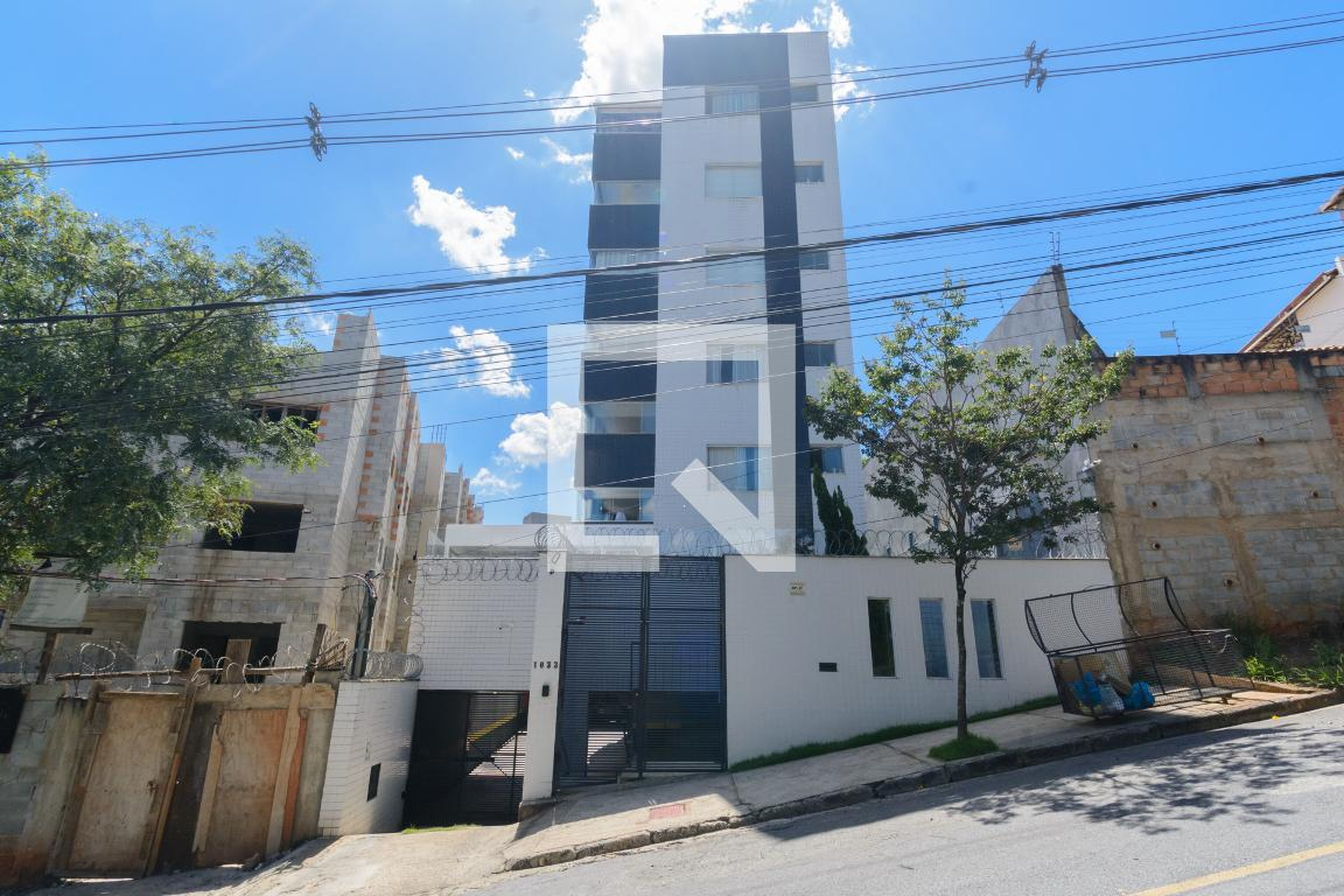 Fachada Condomínio em Alameda dos Pintassilgos, 1033