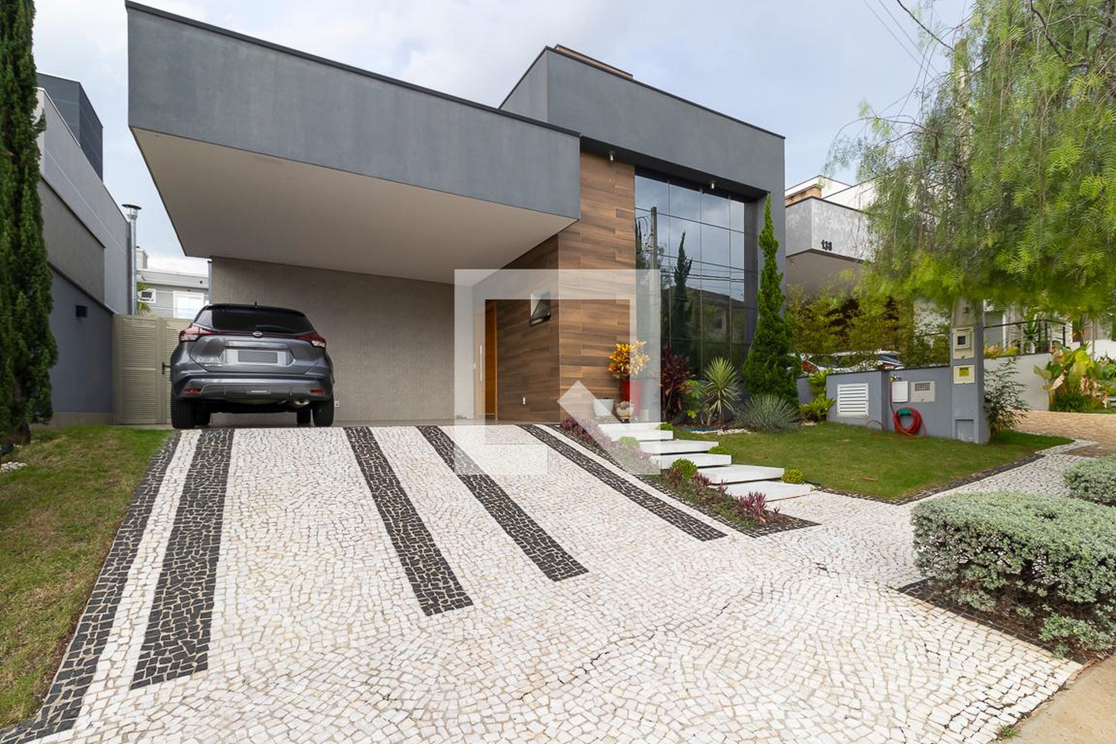 Fachada Condomínio Basel