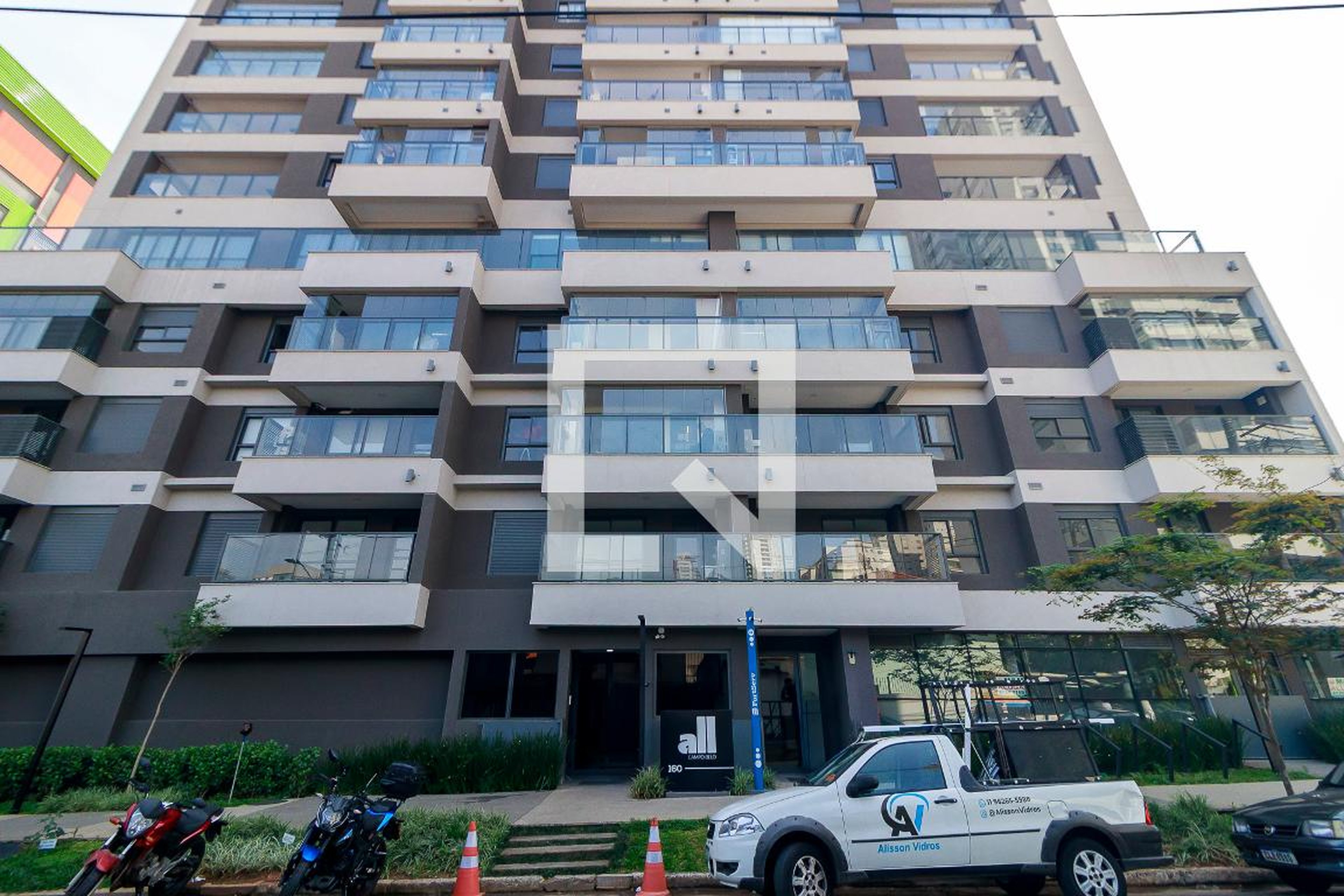 Fachada Condomínio em Rua Barão do Triunfo, 281