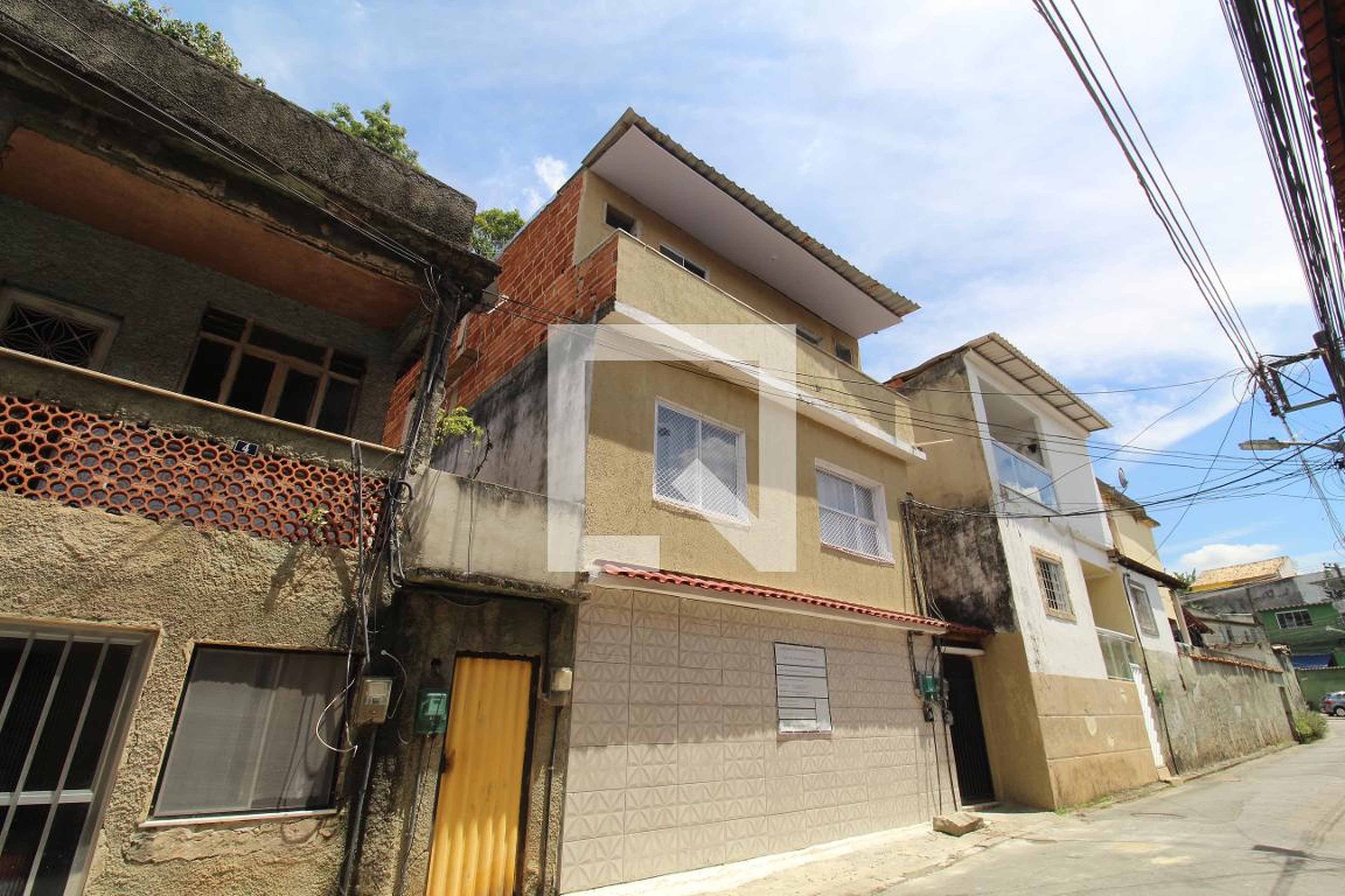 Fachada Condomínio em Estrada do Guerenguê, 543