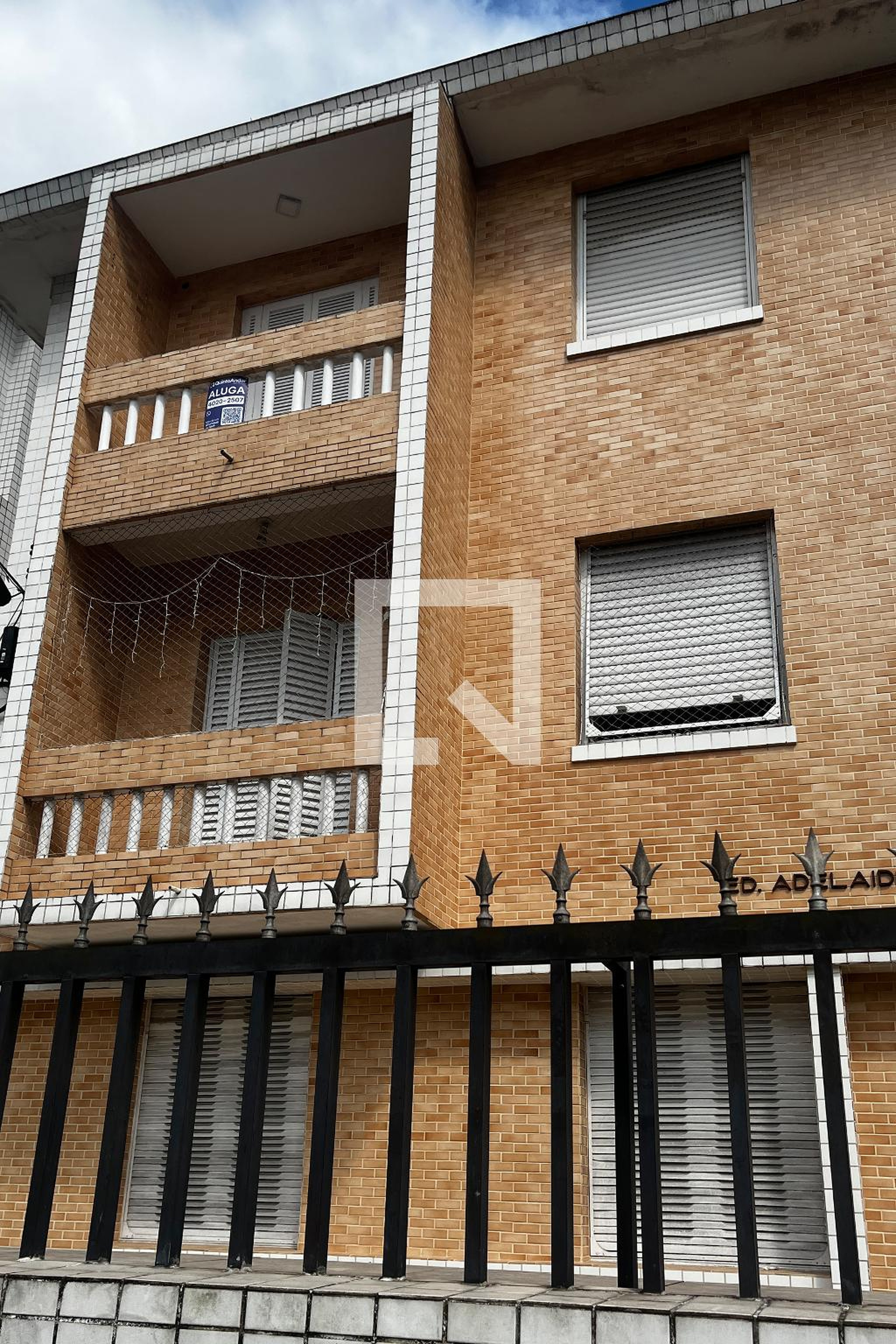 Fachada Condomínio em Rua Benjamin Constant, 139