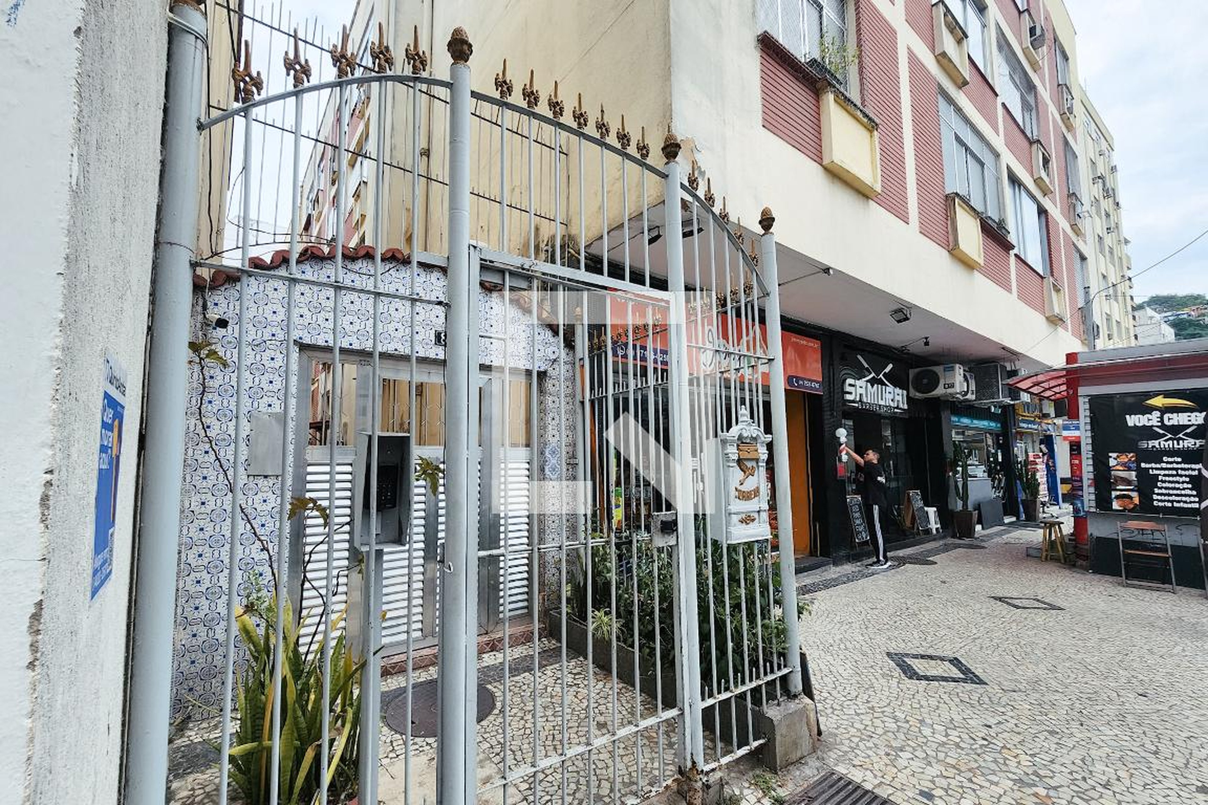 Fachada Condomínio em Rua Bambina, 86