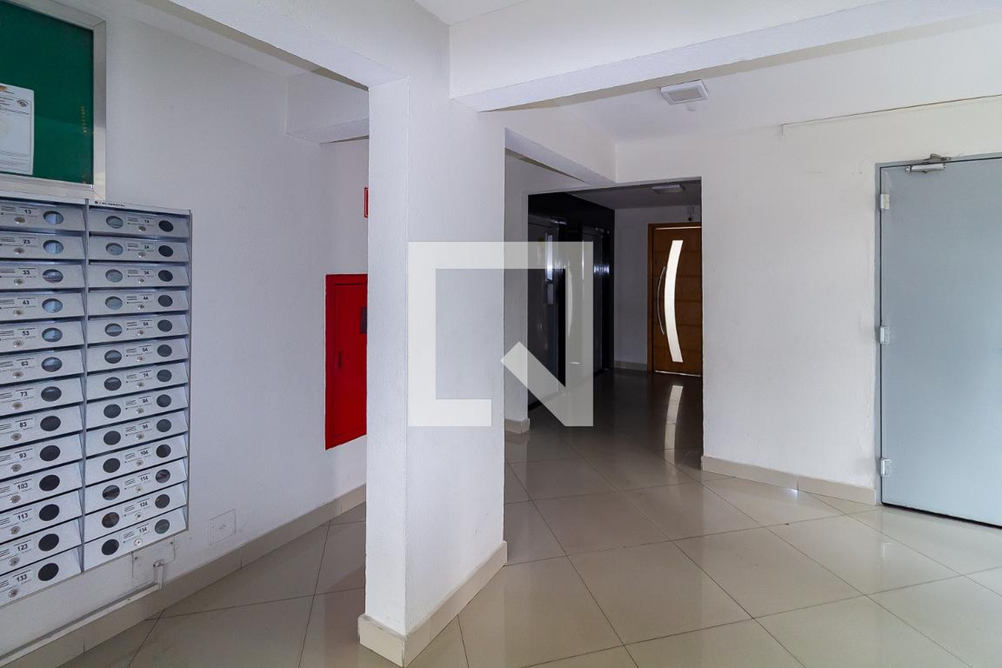 Hall de entrada - Andorinhas