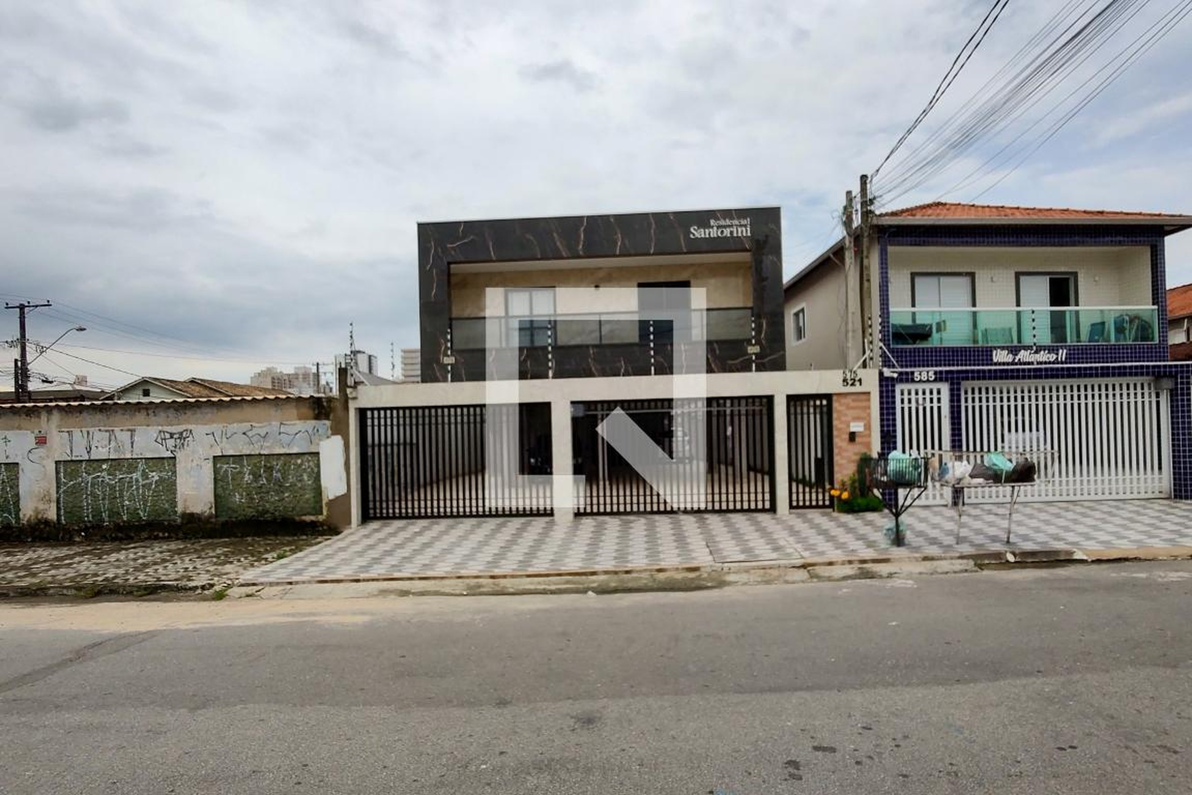 Fachada Condomínio em Rua Rubens Gonçalves de Freitas, 575