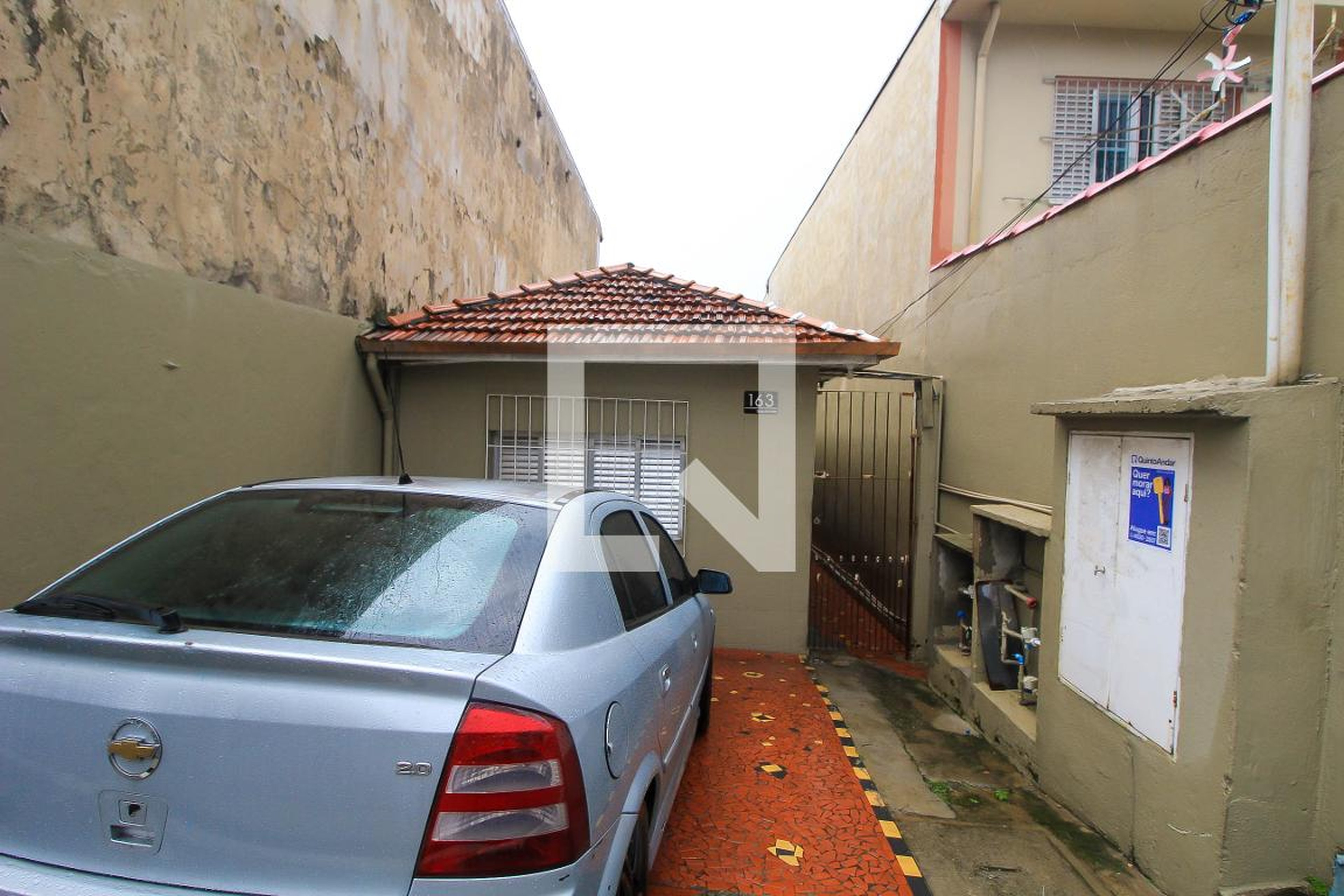 Fachada Condomínio em Rua Daniel Mirabelo, 163