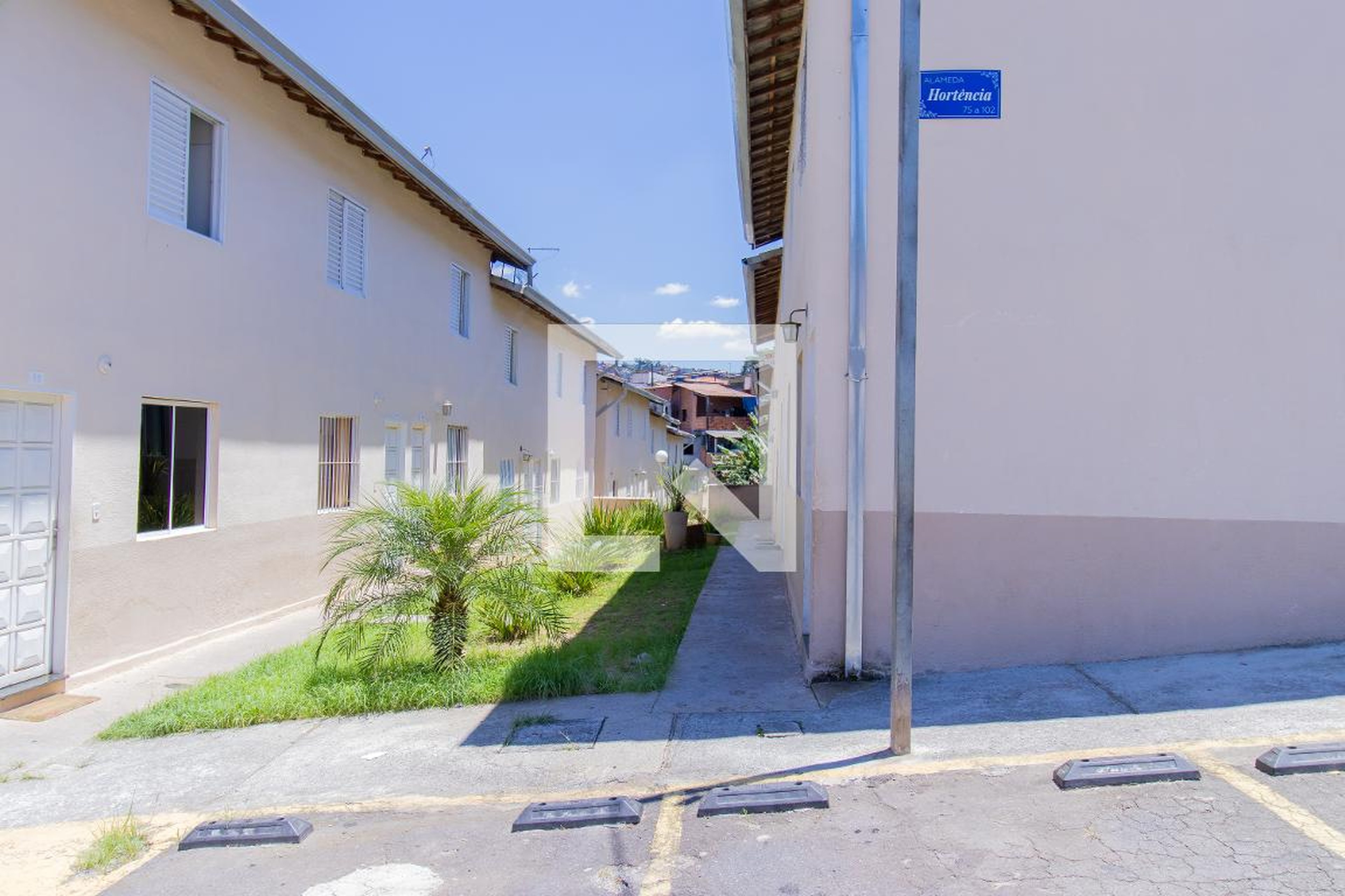 Fachada Condomínio Bella Vista Cotia