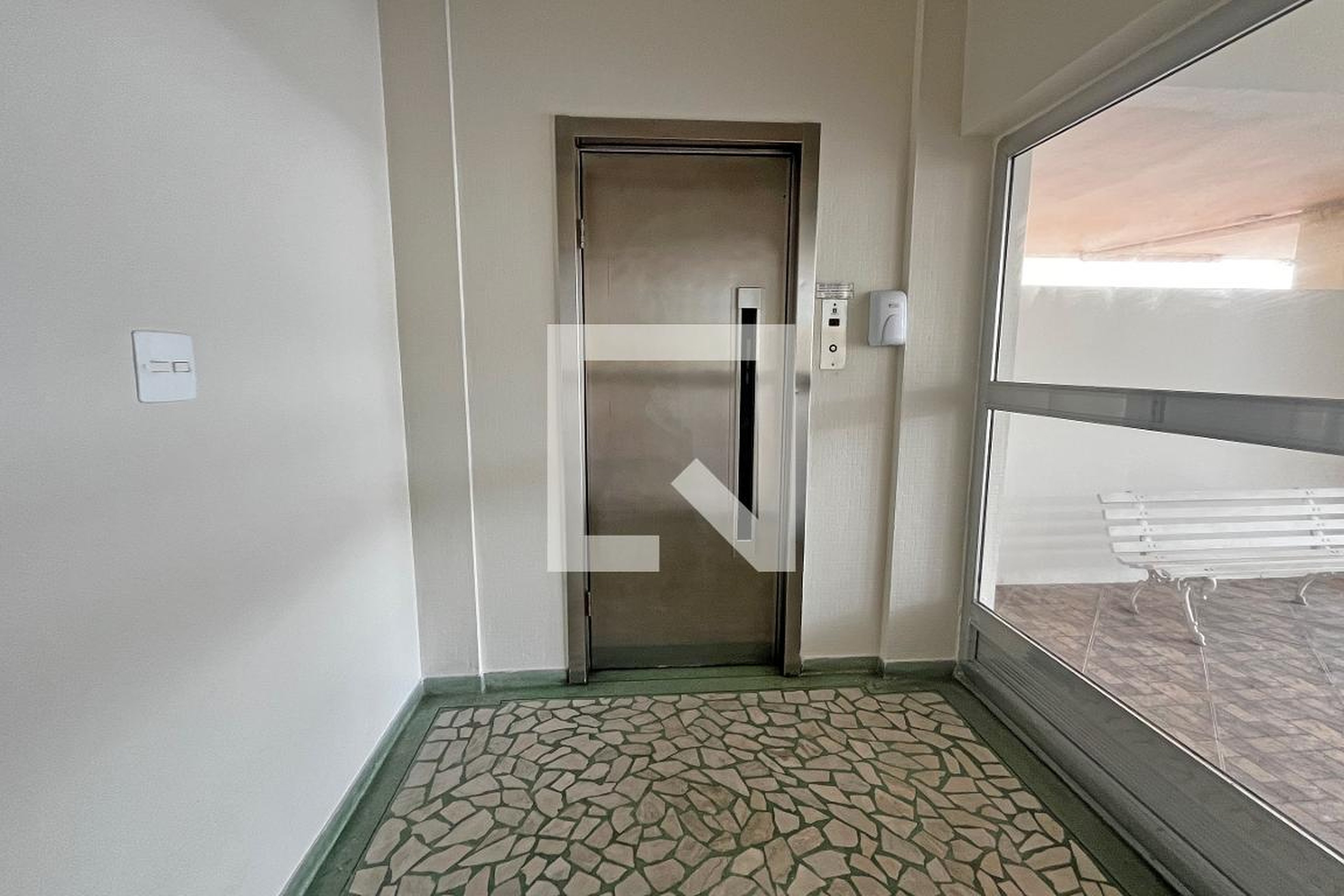 Elevador - Edificio Iris