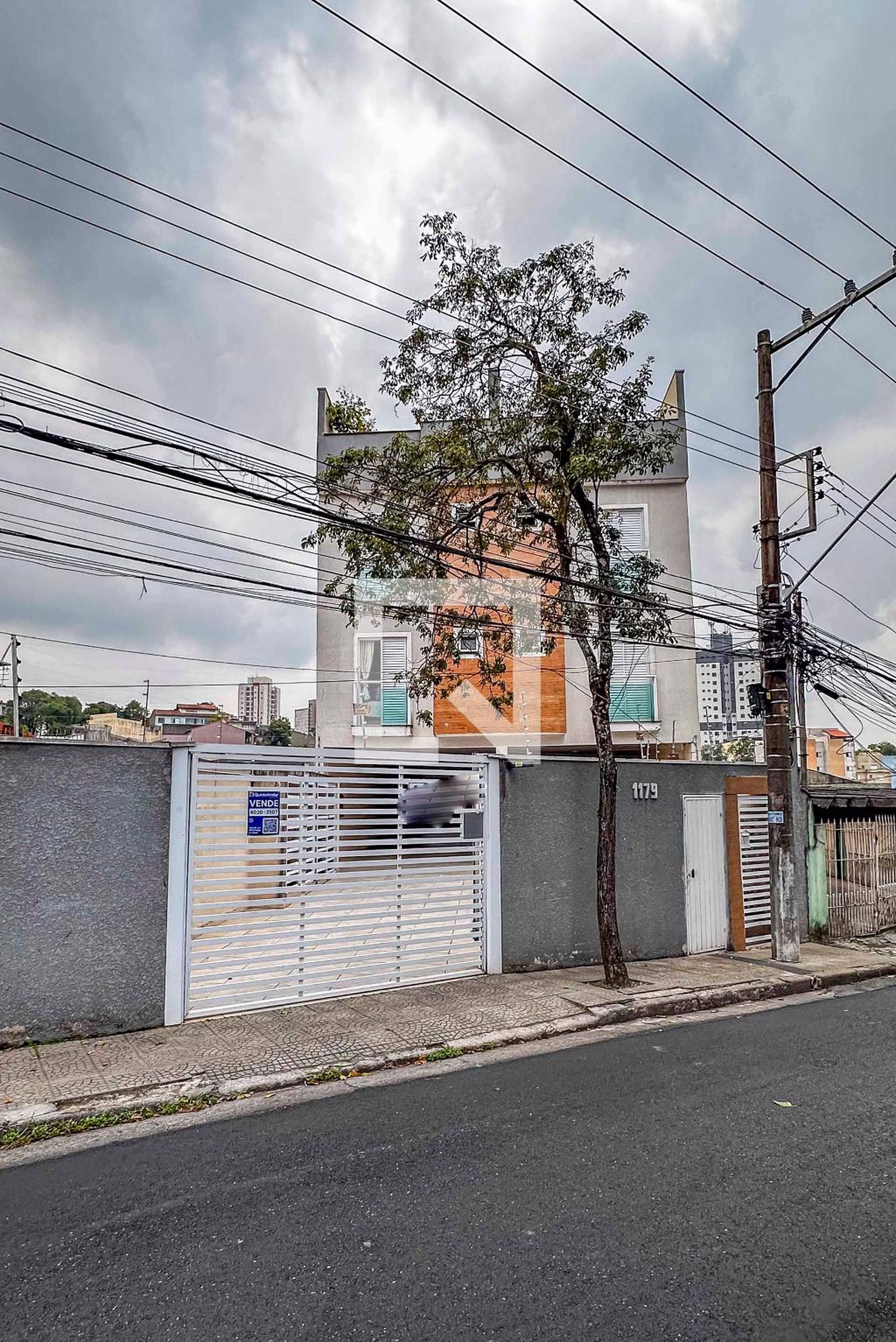 Fachada Condomínio em Rua Juquiá, 1179