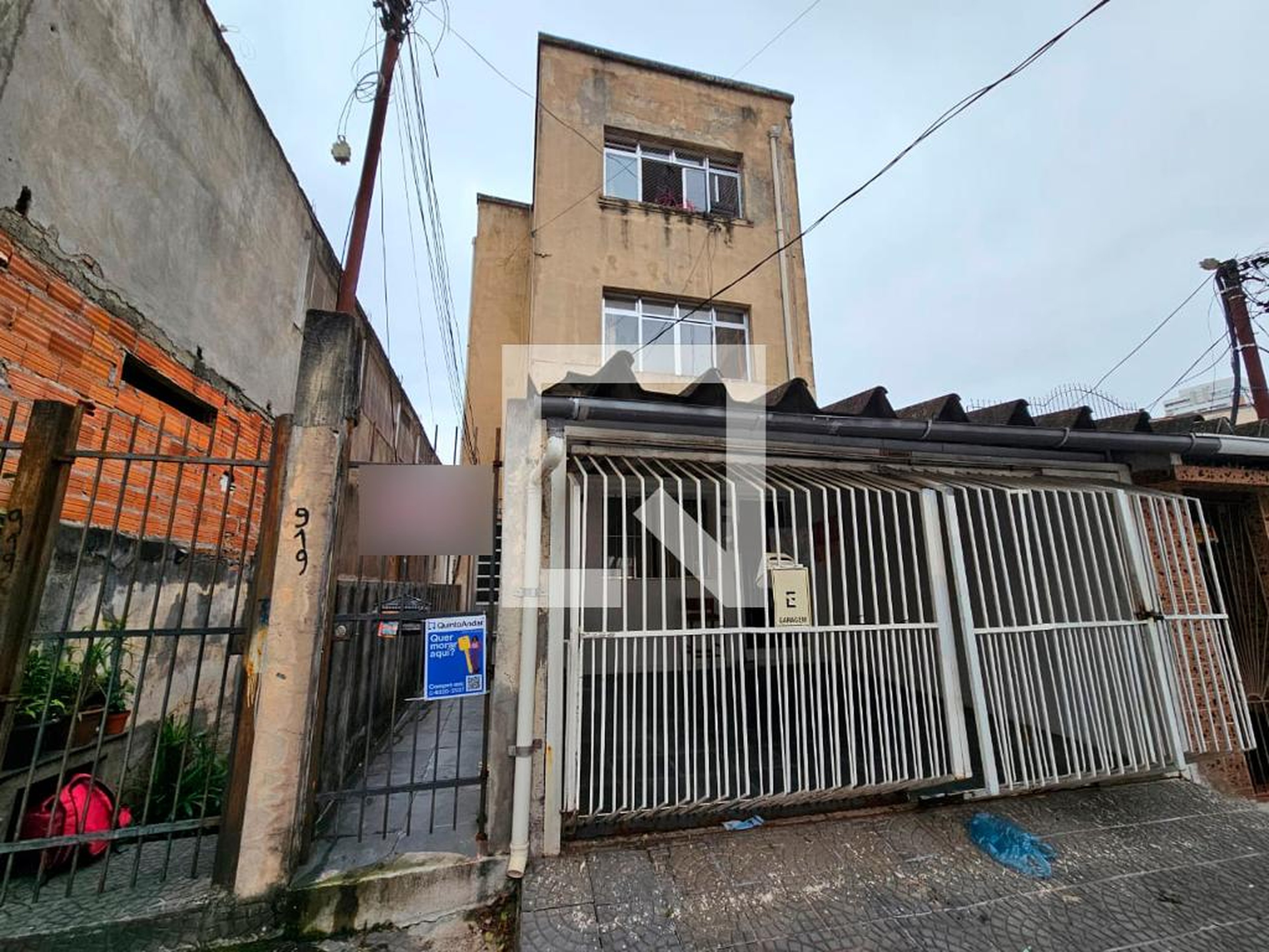 Fachada Condomínio em Rua Dom Duarte Leopoldo, 919