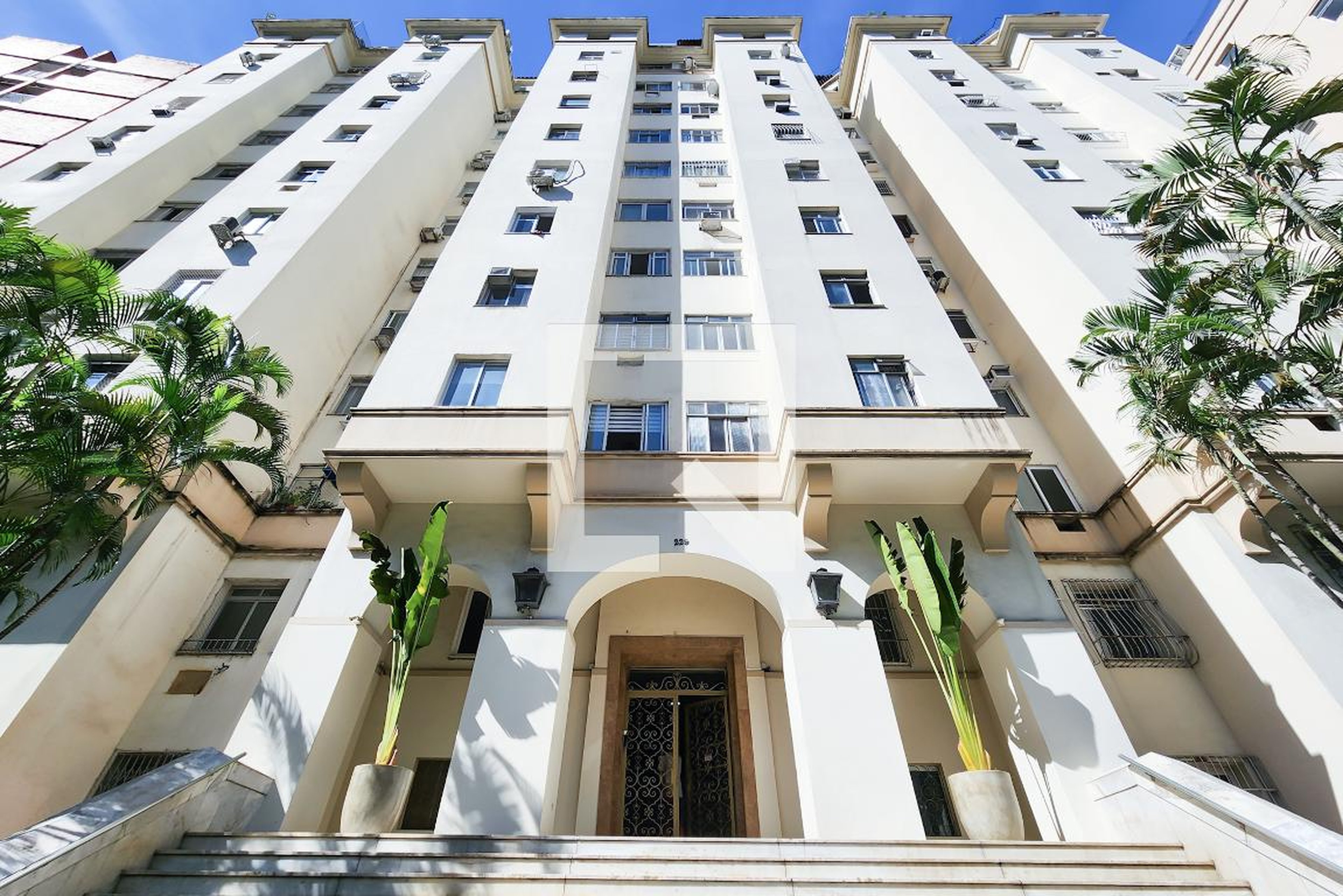 Fachada Edifício Mediterraneo