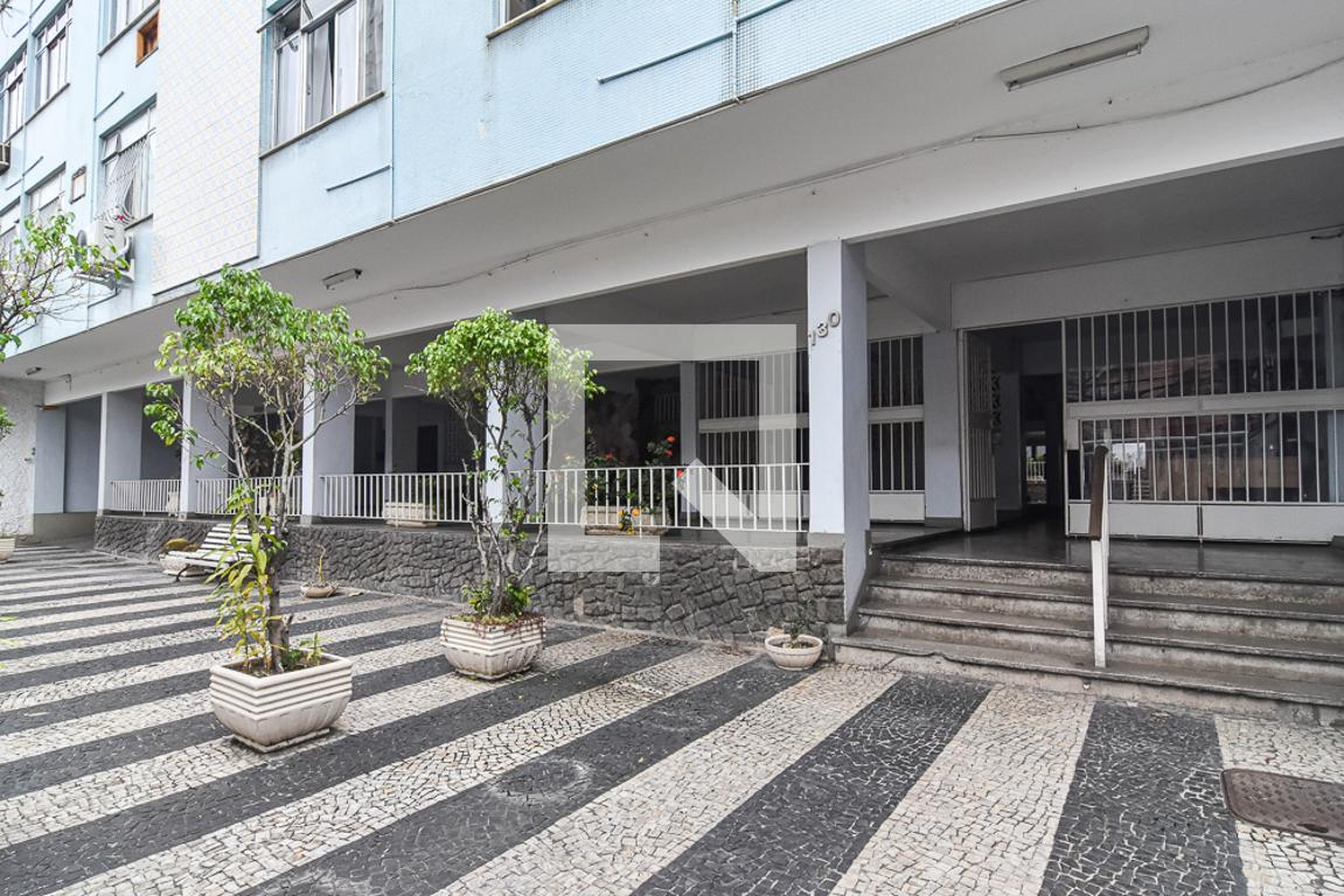 Entrada - Edifício Silvia e Carolina