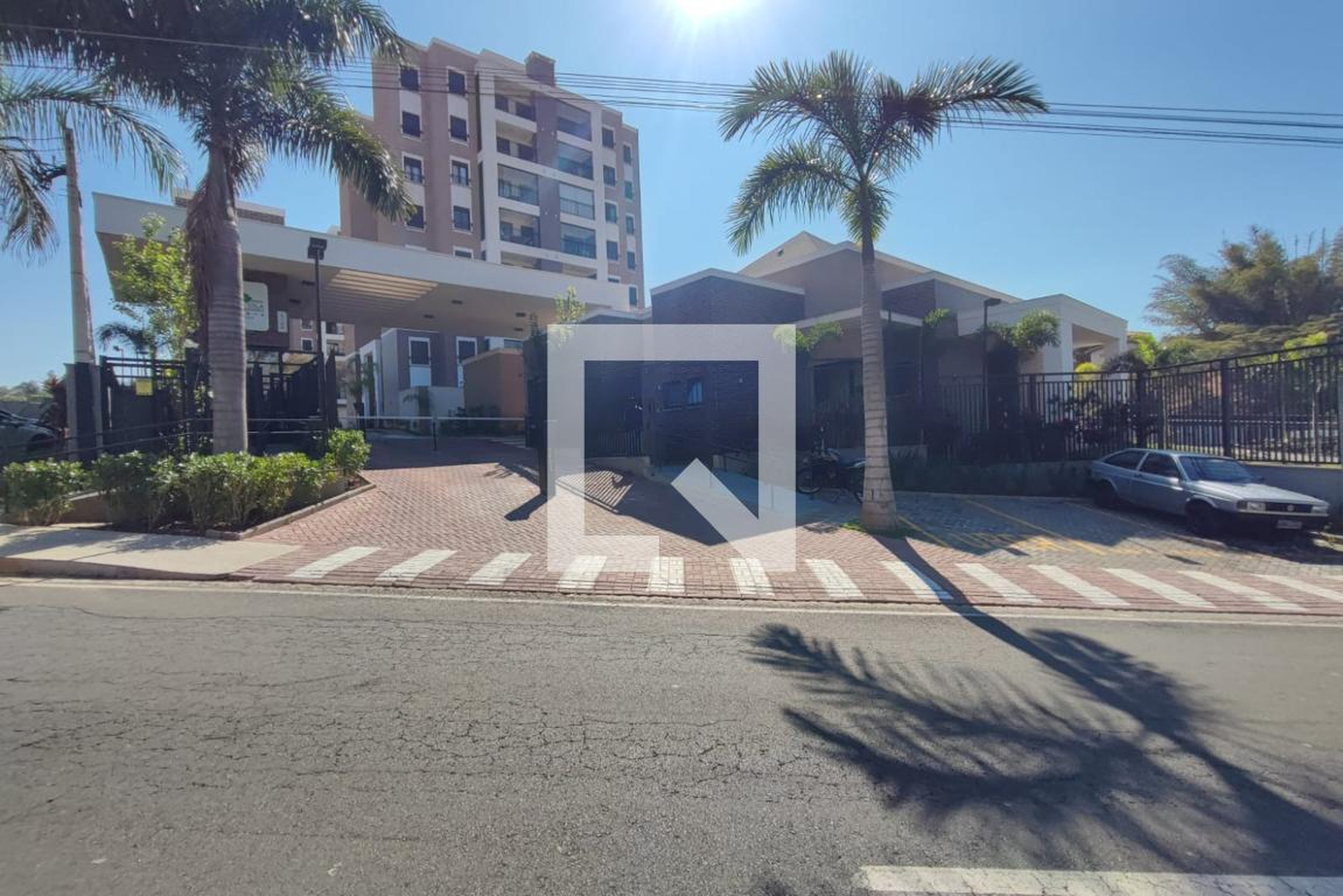 Fachada do Condomínio Condomínio Eco Vila Genebra