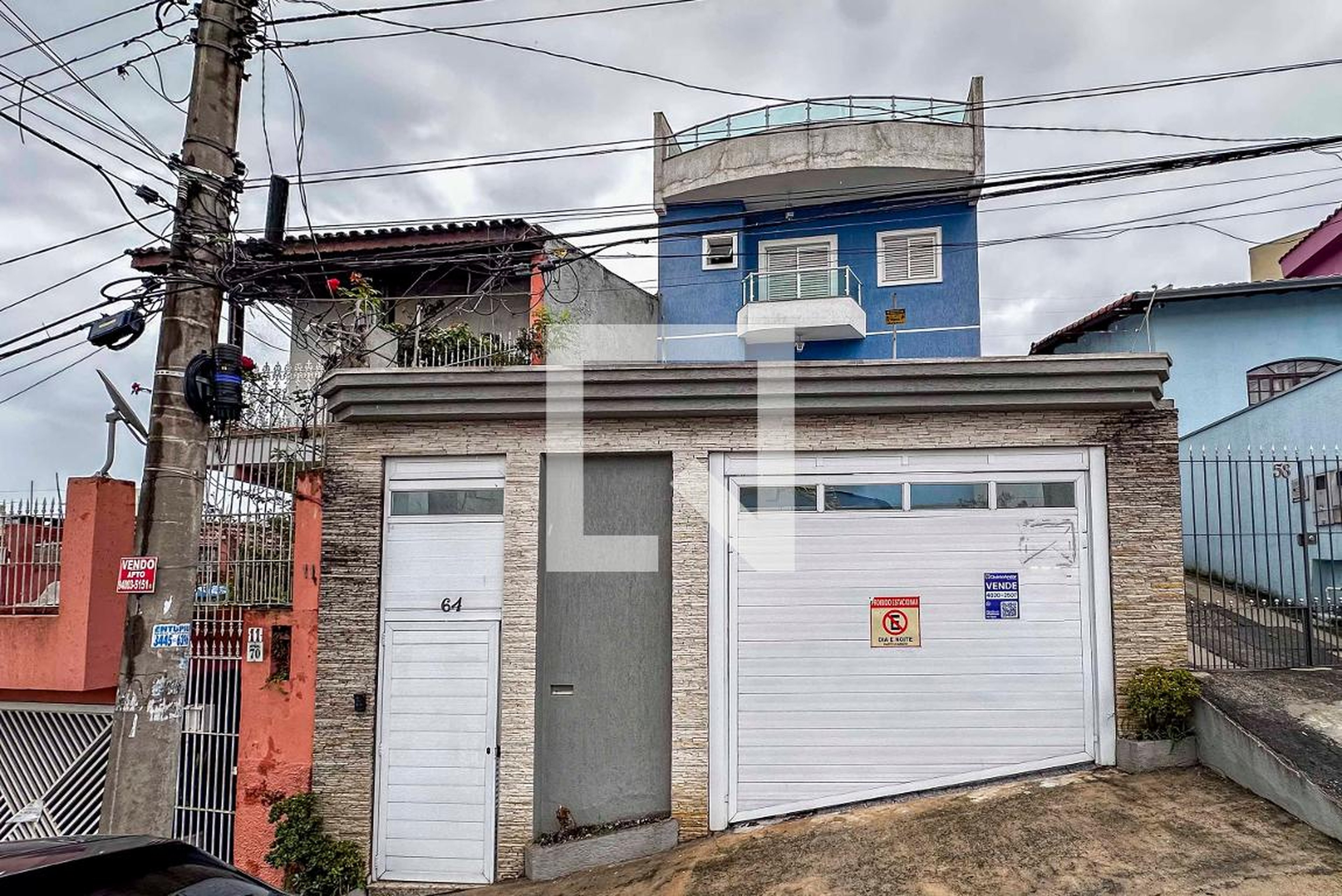 Fachada Condomínio em Travessa Piedade, 64