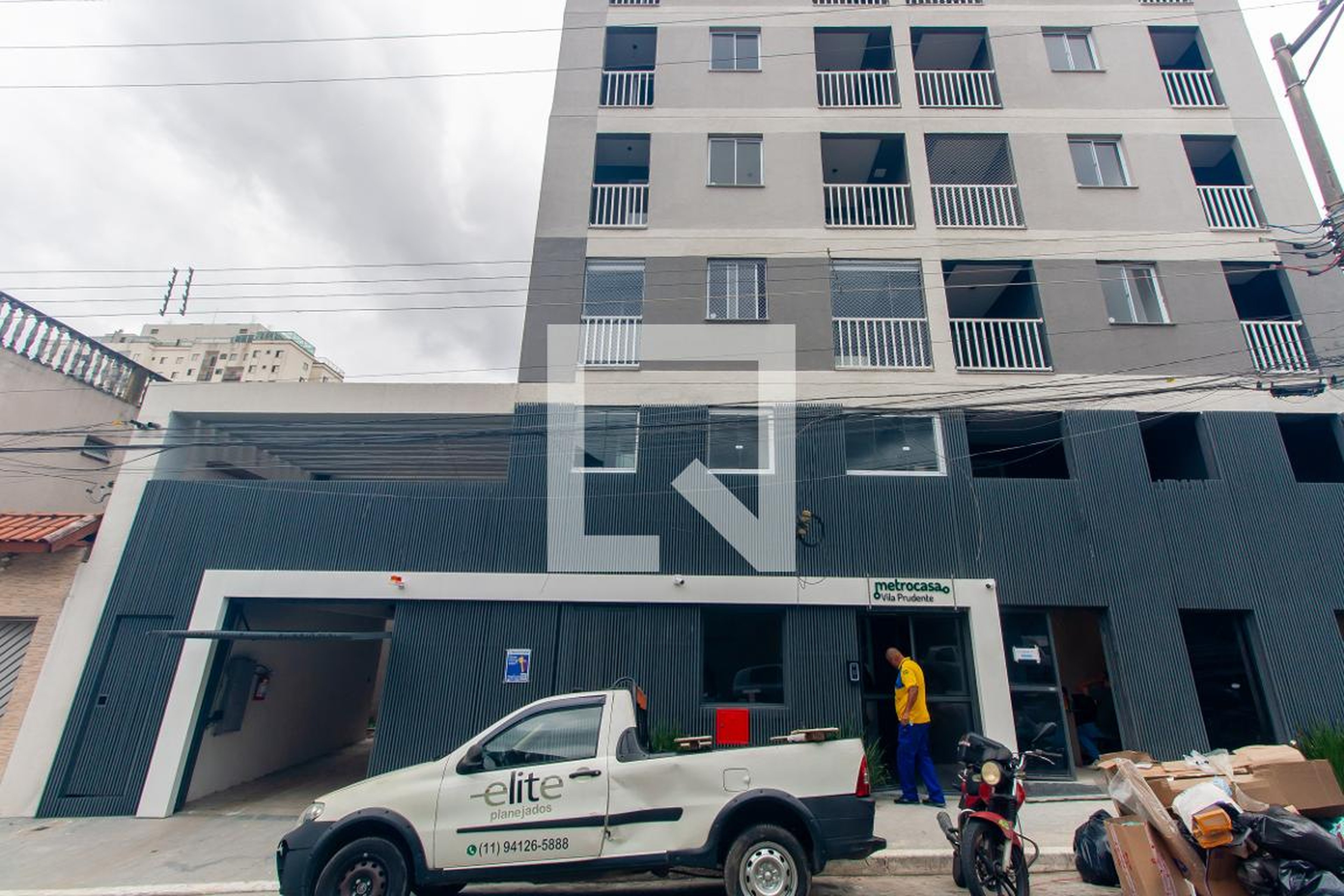 Fachada Condomínio em Rua Sílvio de Sousa, 482