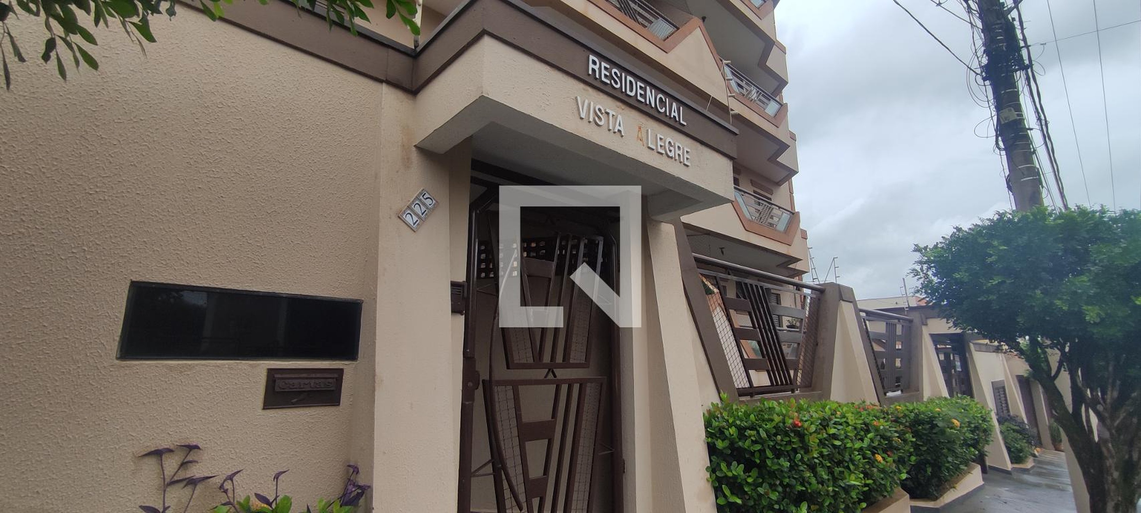 Fachada Residencial Vista Alegre