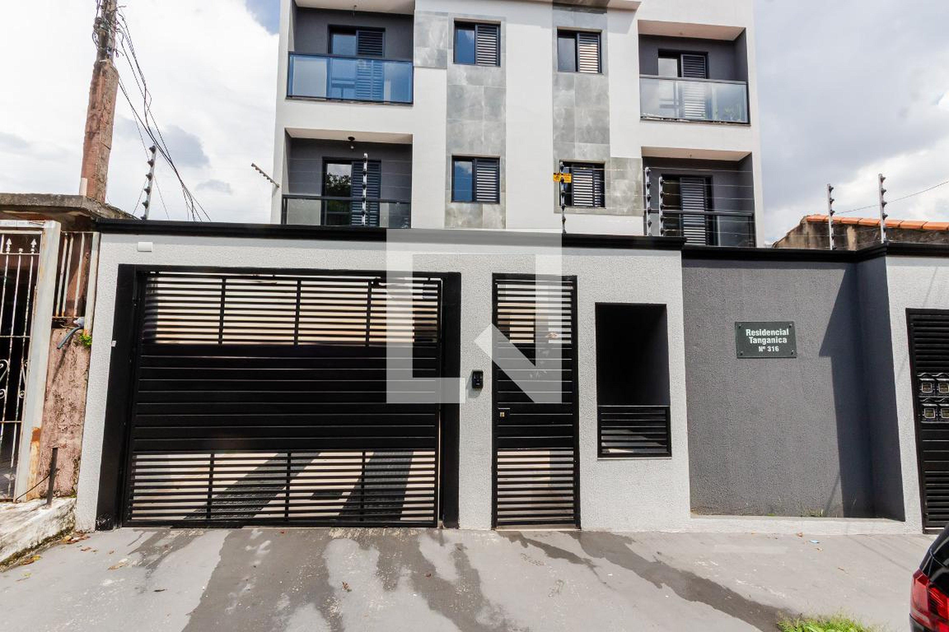 Fachada Residencial Tanganica