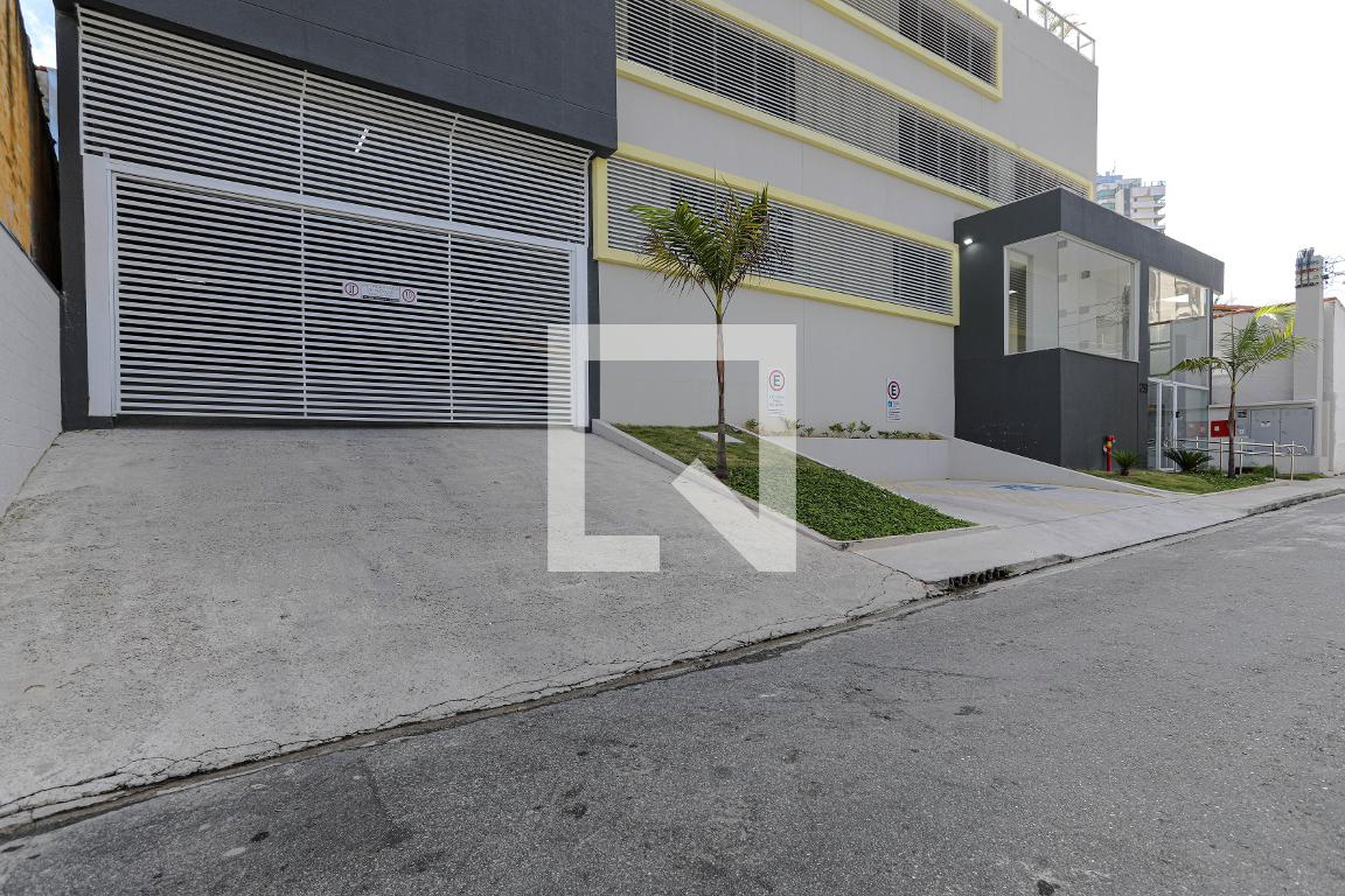 Fachada Condomínio Square Residence Vila Oliveira