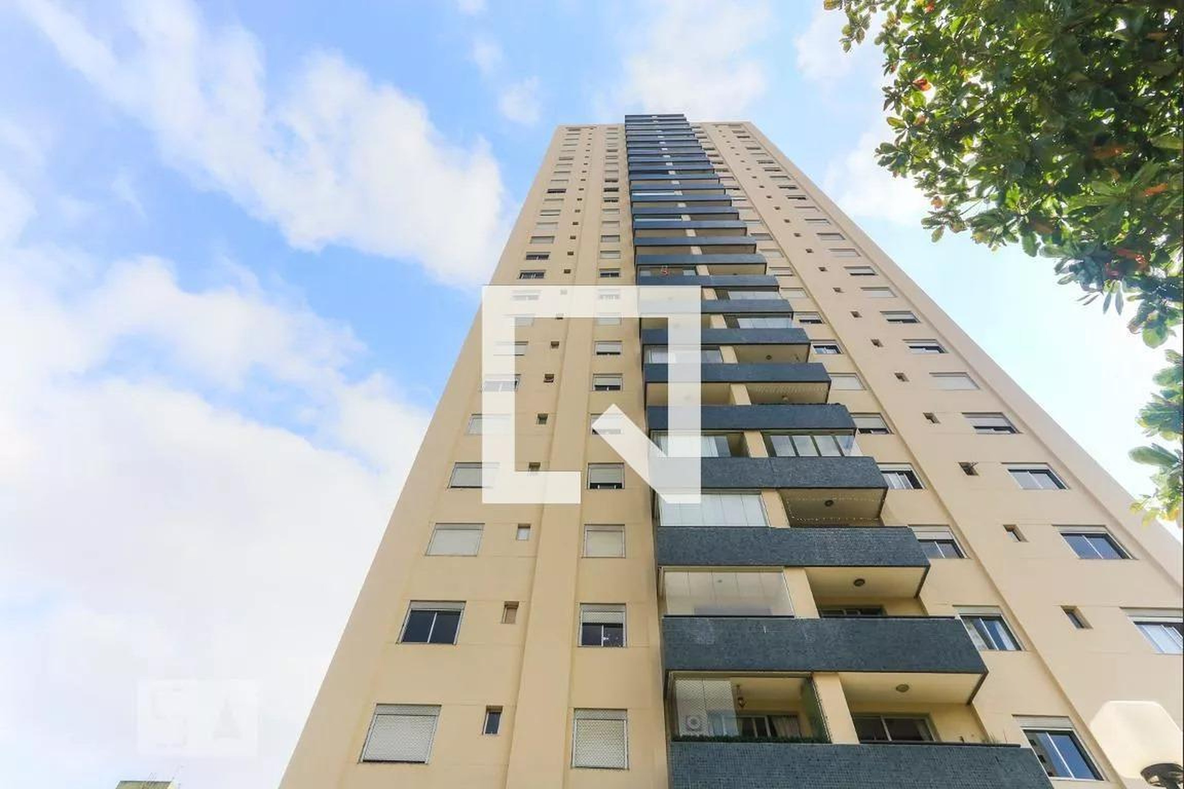 Fachada do Prédio Edificio Ravena