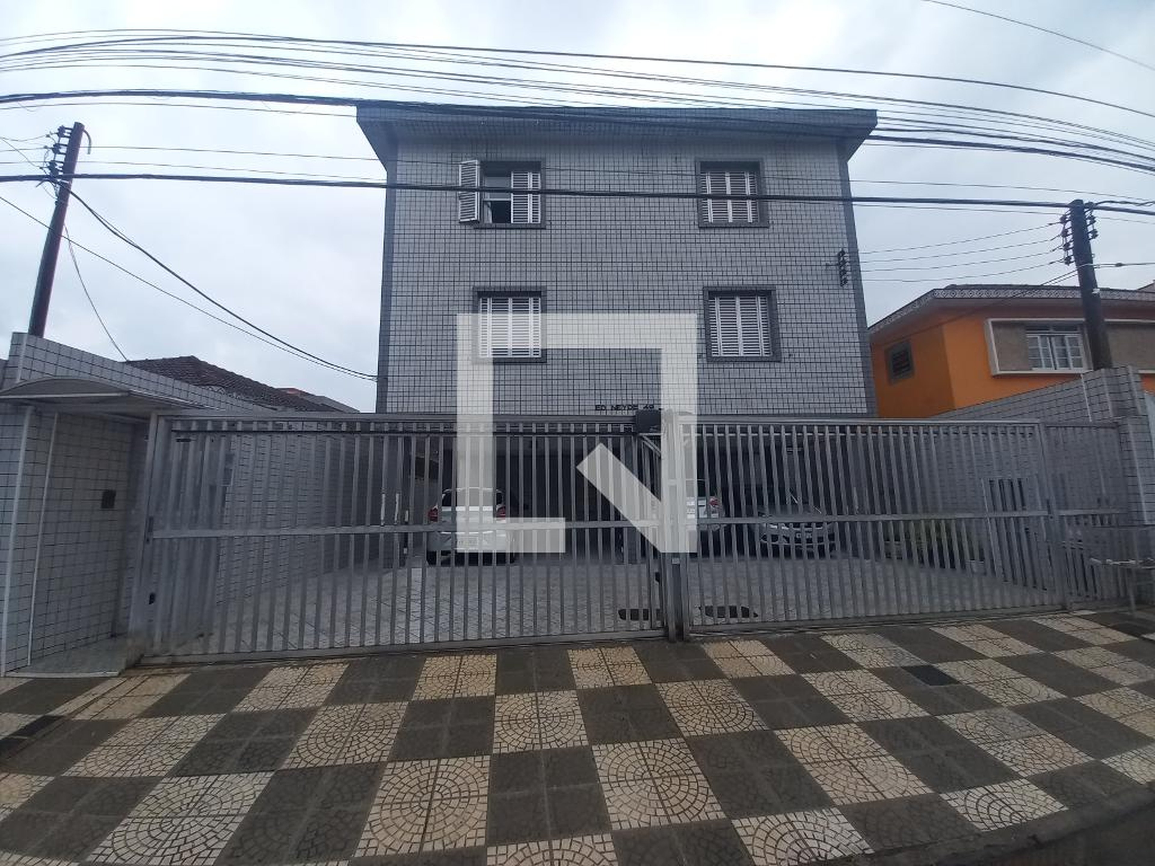 Fachada do Prédio Condomínio em Rua Uberaba, 49