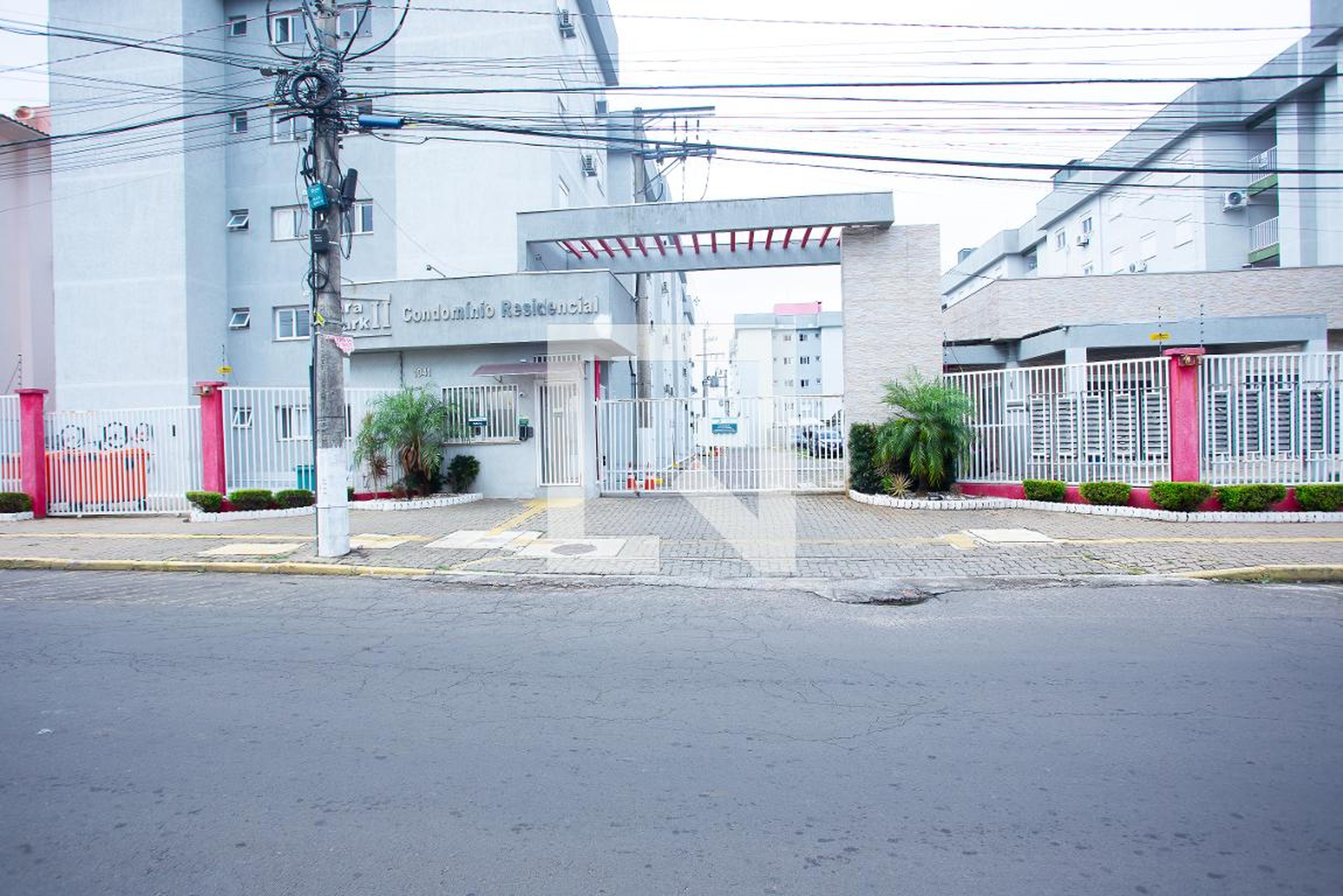 Fachada do condomínio Condomínio Igara Park II