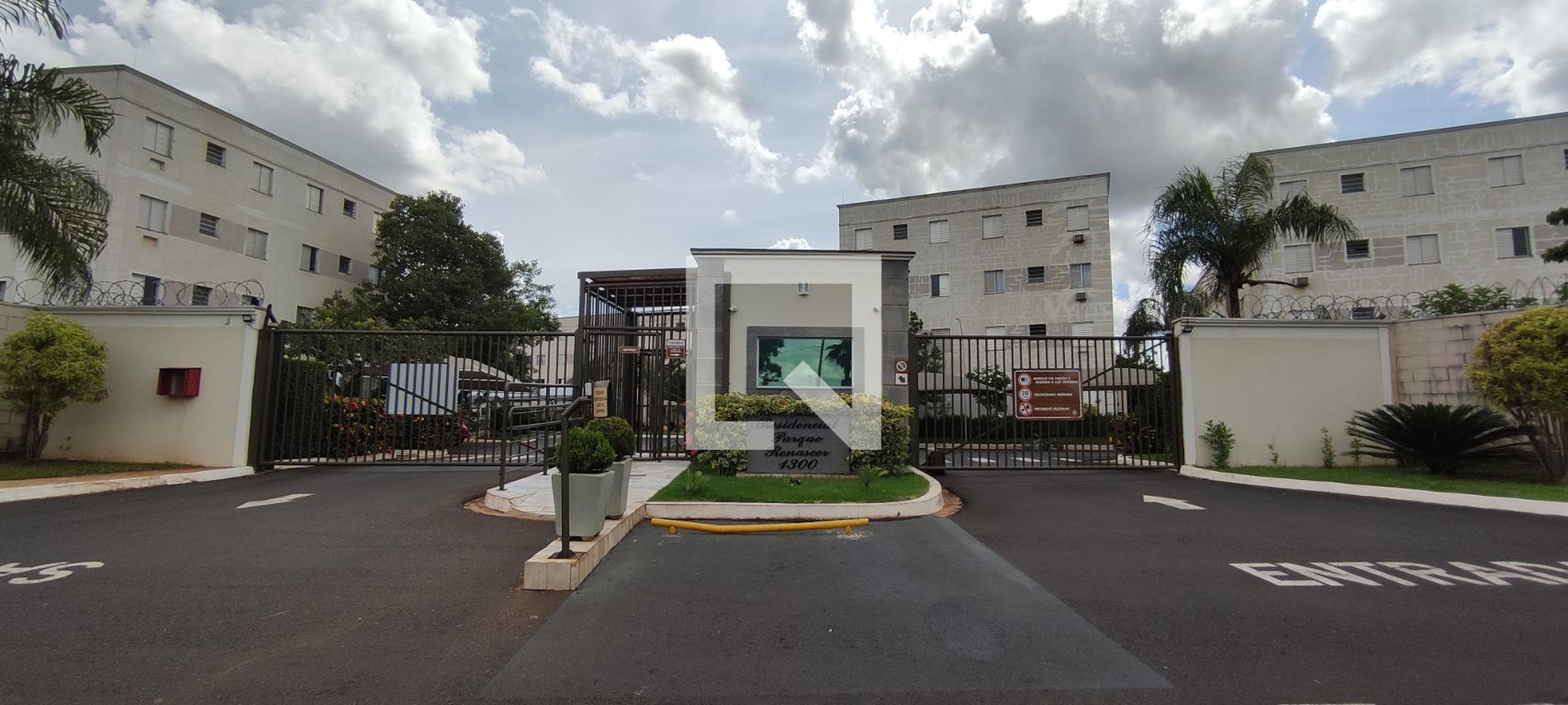 Fachada Condomínio Parque Renascer