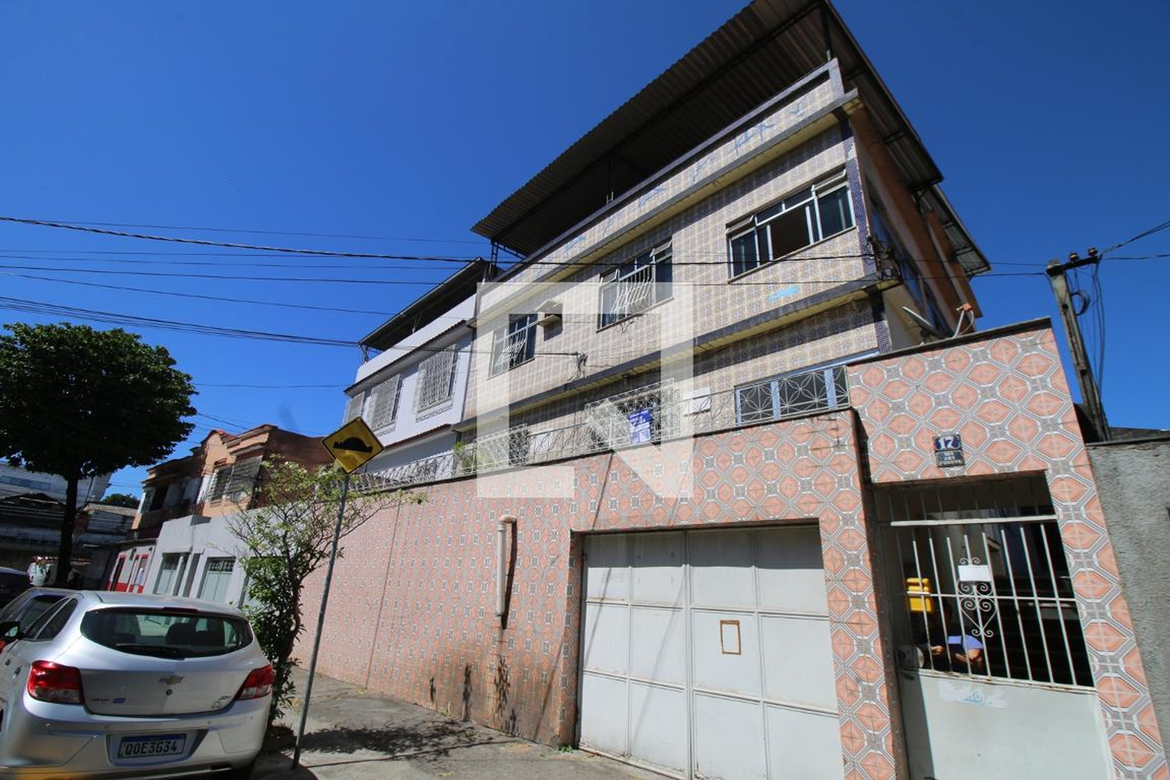 Fachada do Prédio Condomínio em Rua Francisco Enes, 17