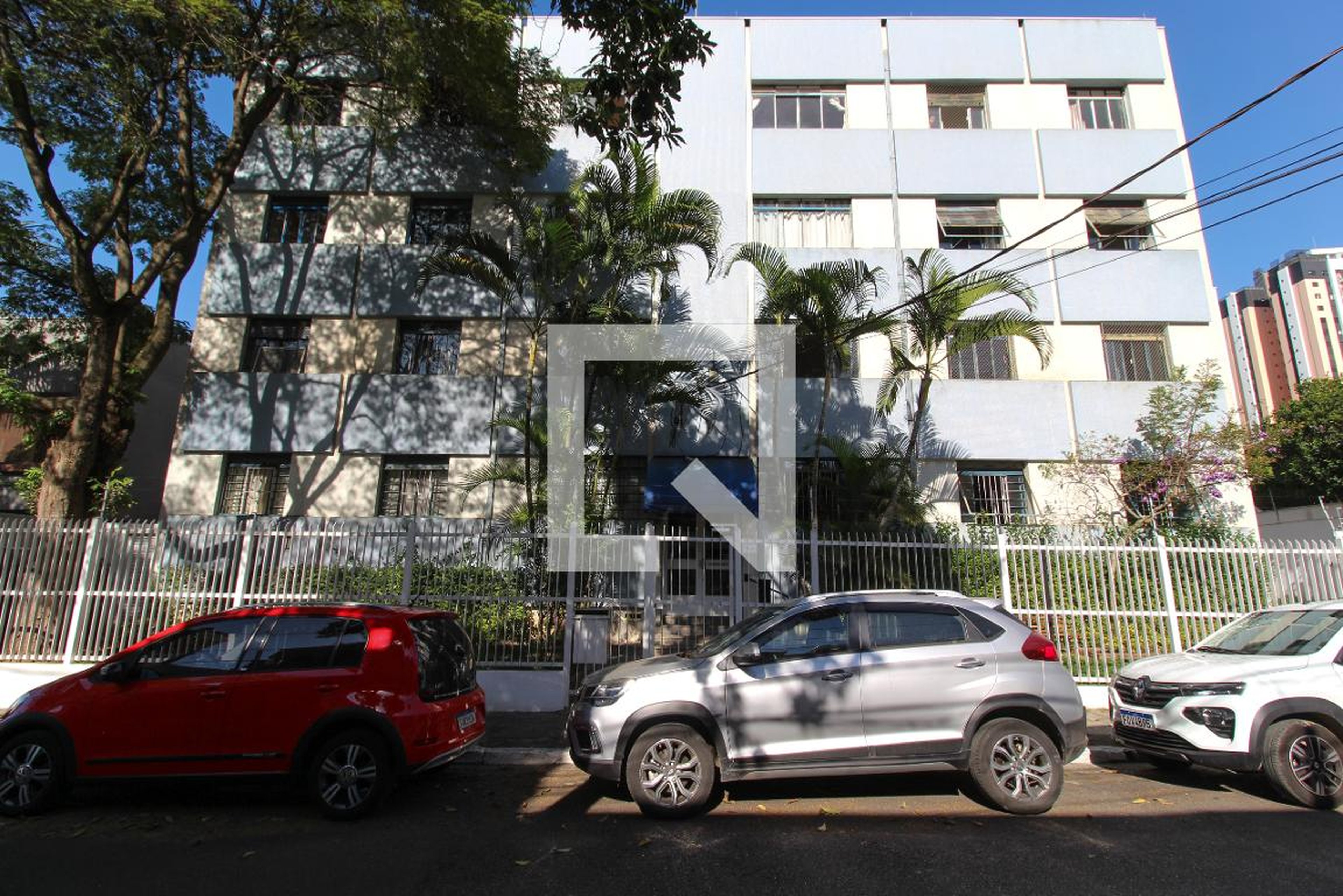 Fachada Condomínio em Rua Carajuá, 60