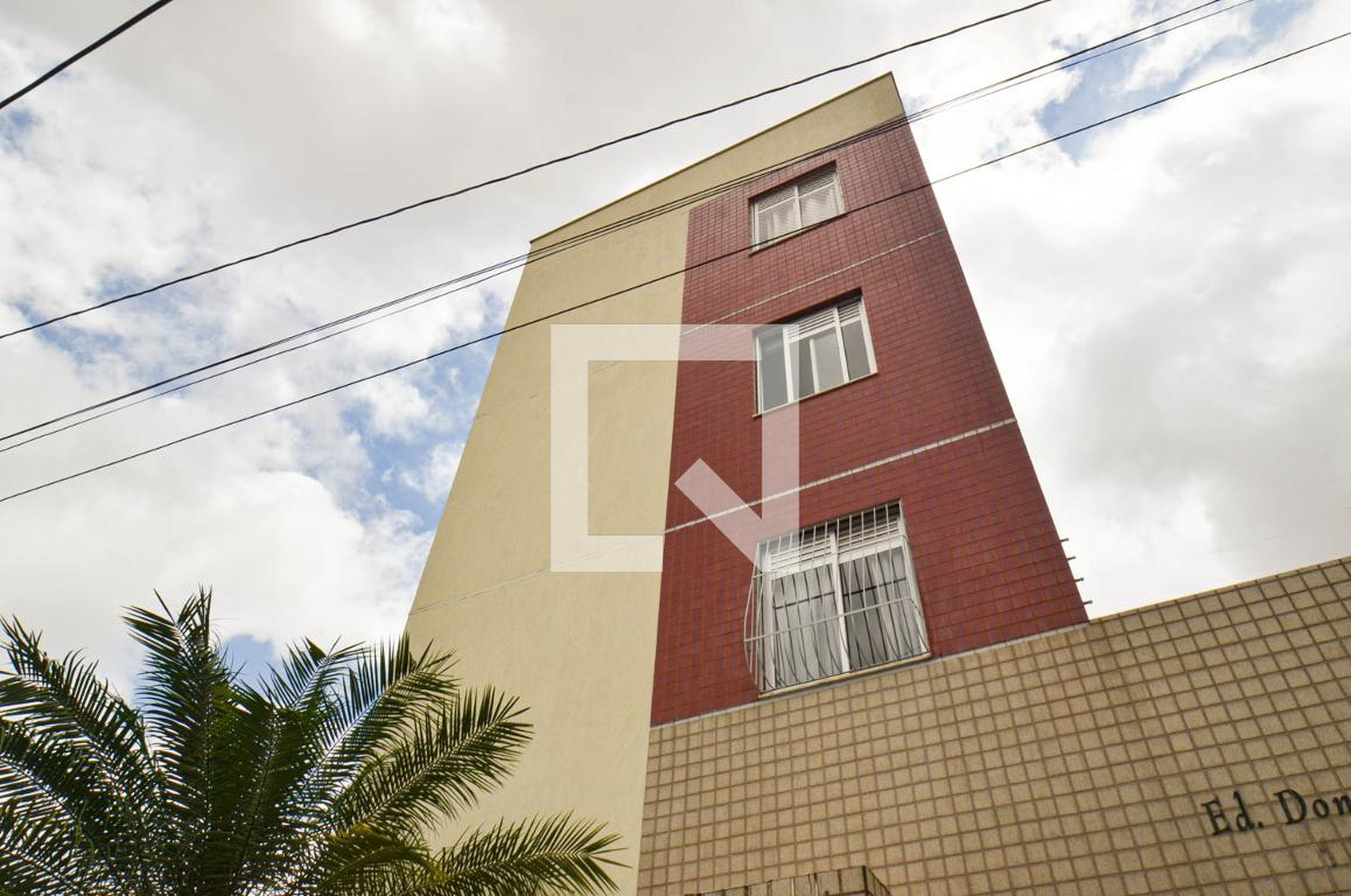 Fachada Condomínio em Rua Formosa, 185