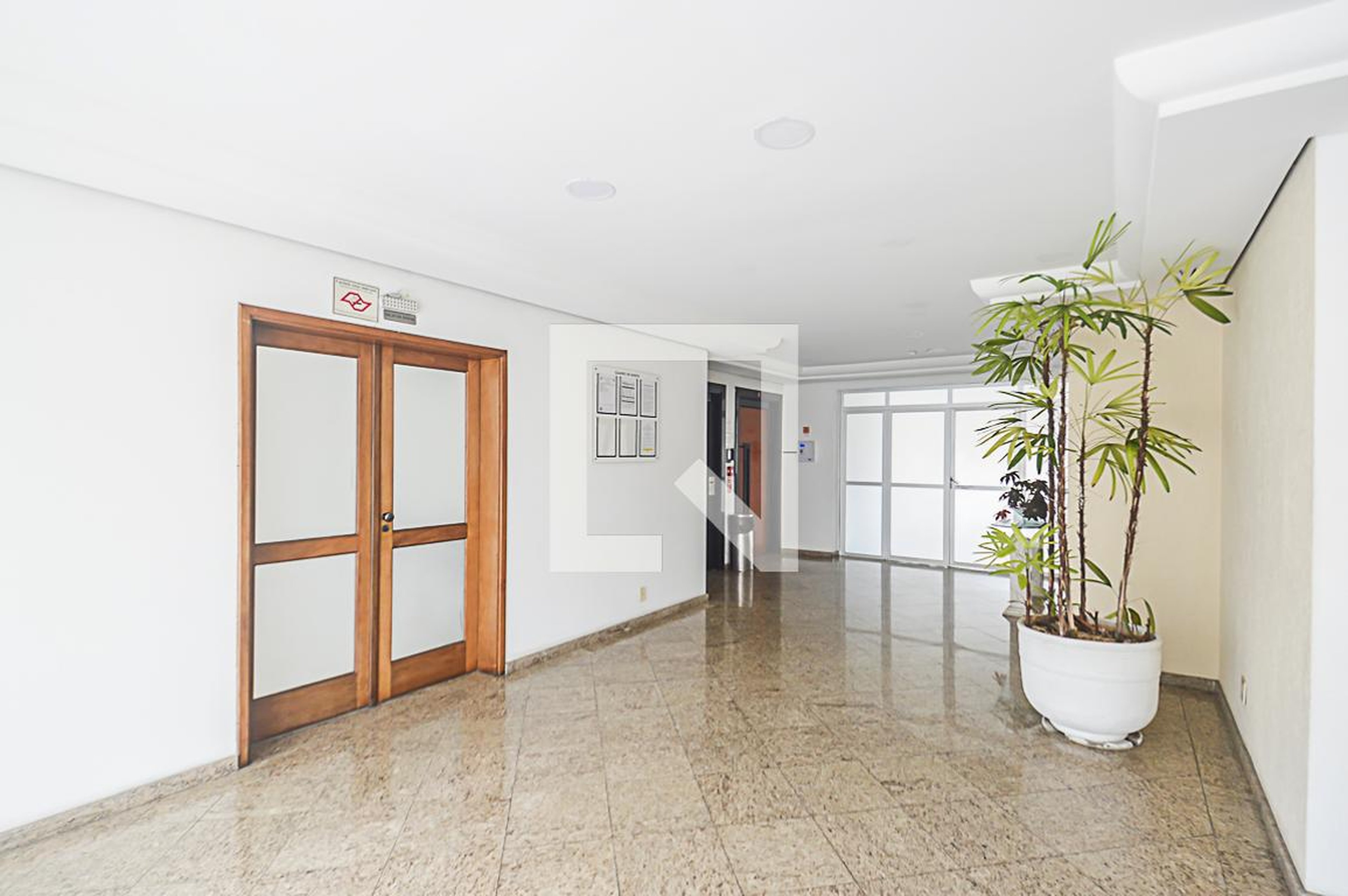 Hall de entrada - Cap. D' Antibes