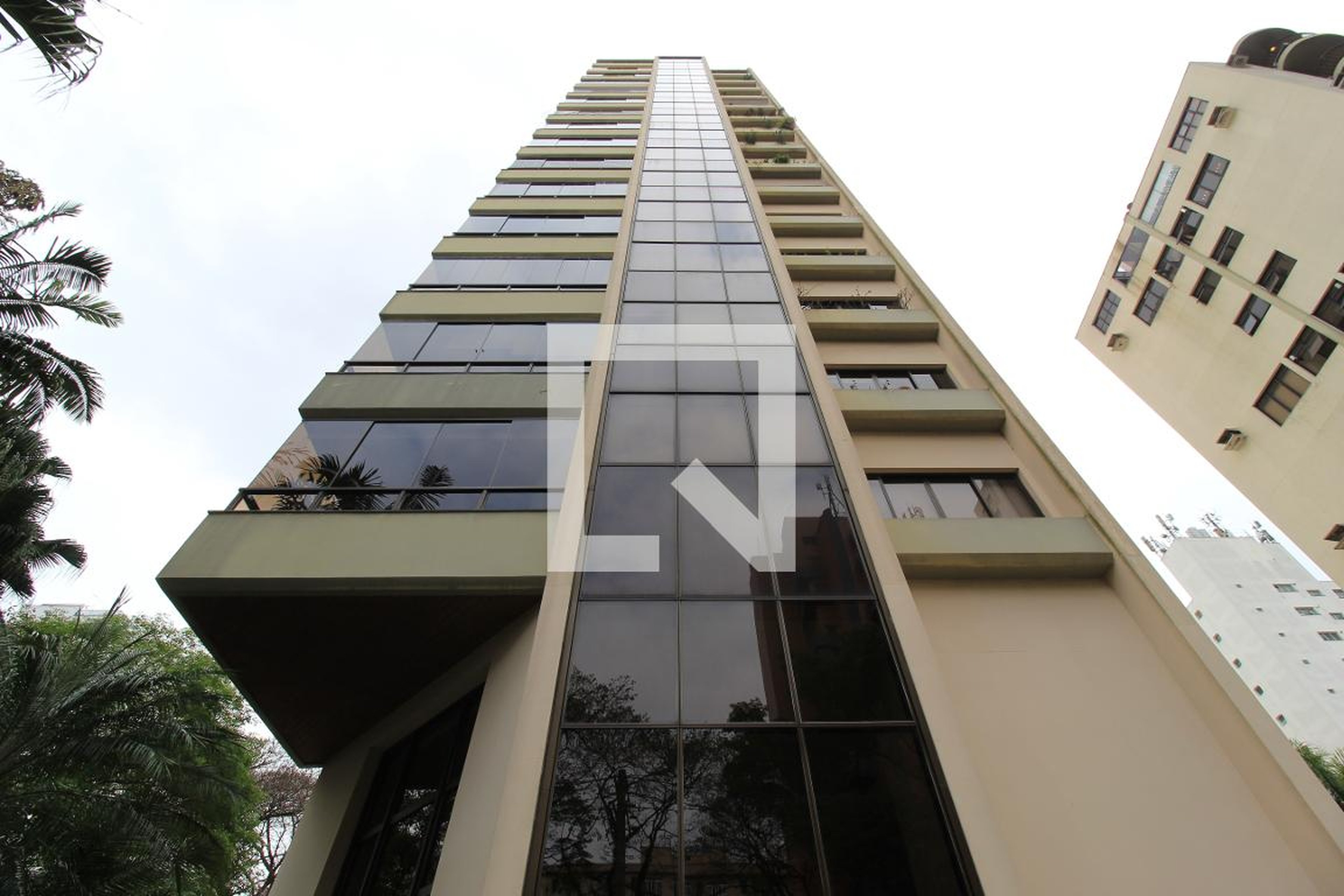 Fachada do Prédio Condomínio Reminie