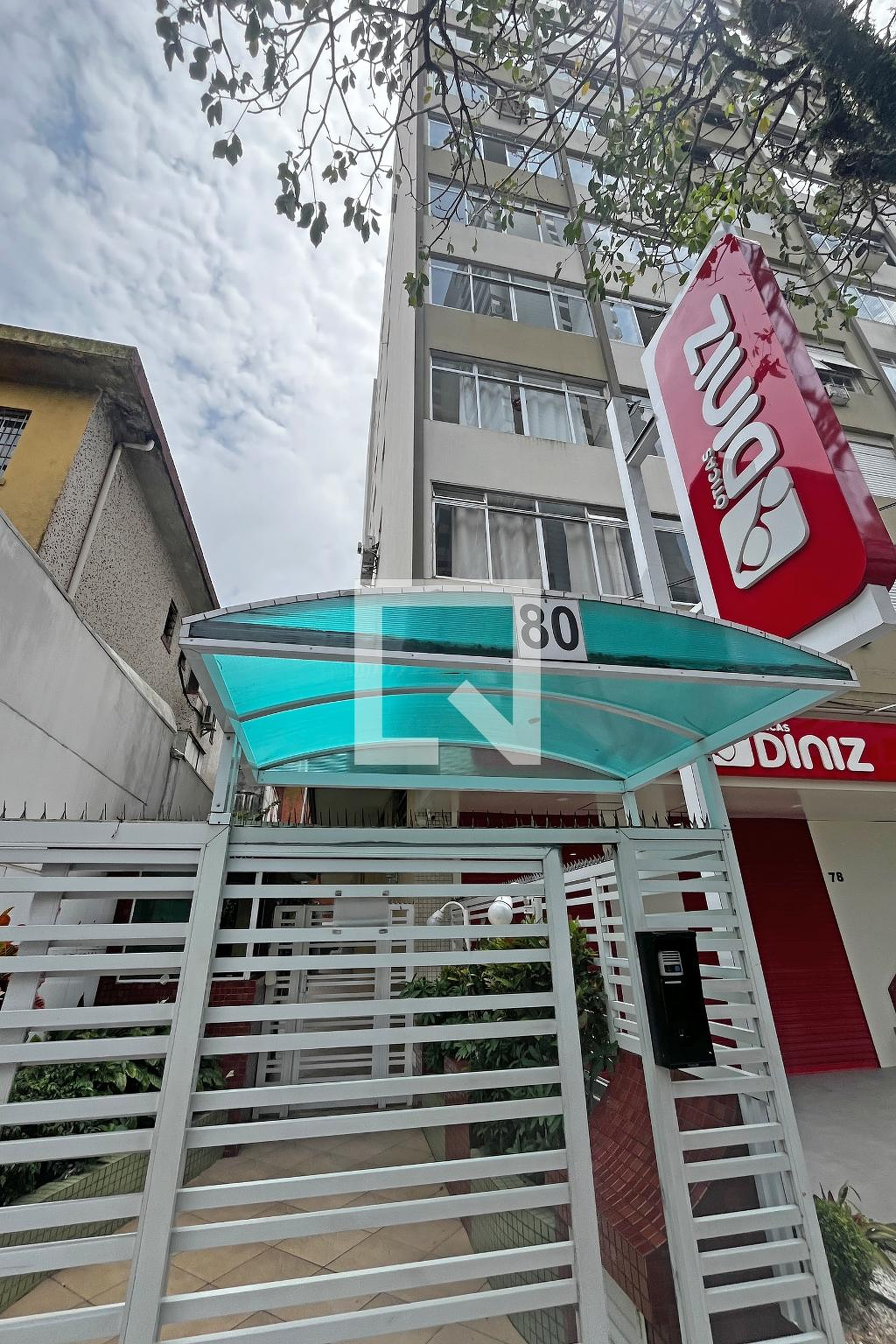 Fachada do Prédio Condomínio La Fontaine