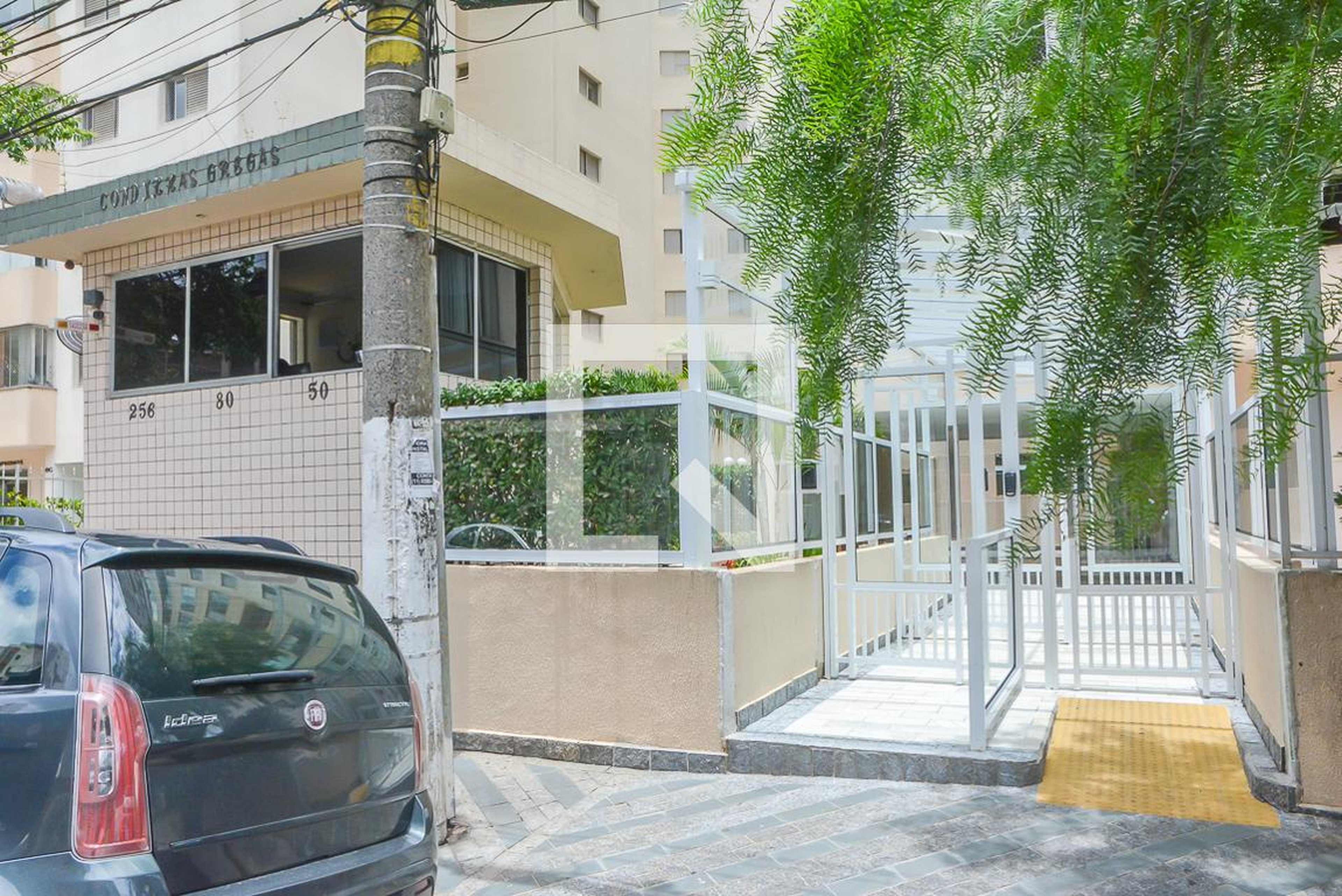 Fachada do Condomínio Edifício Ilhas Gregas