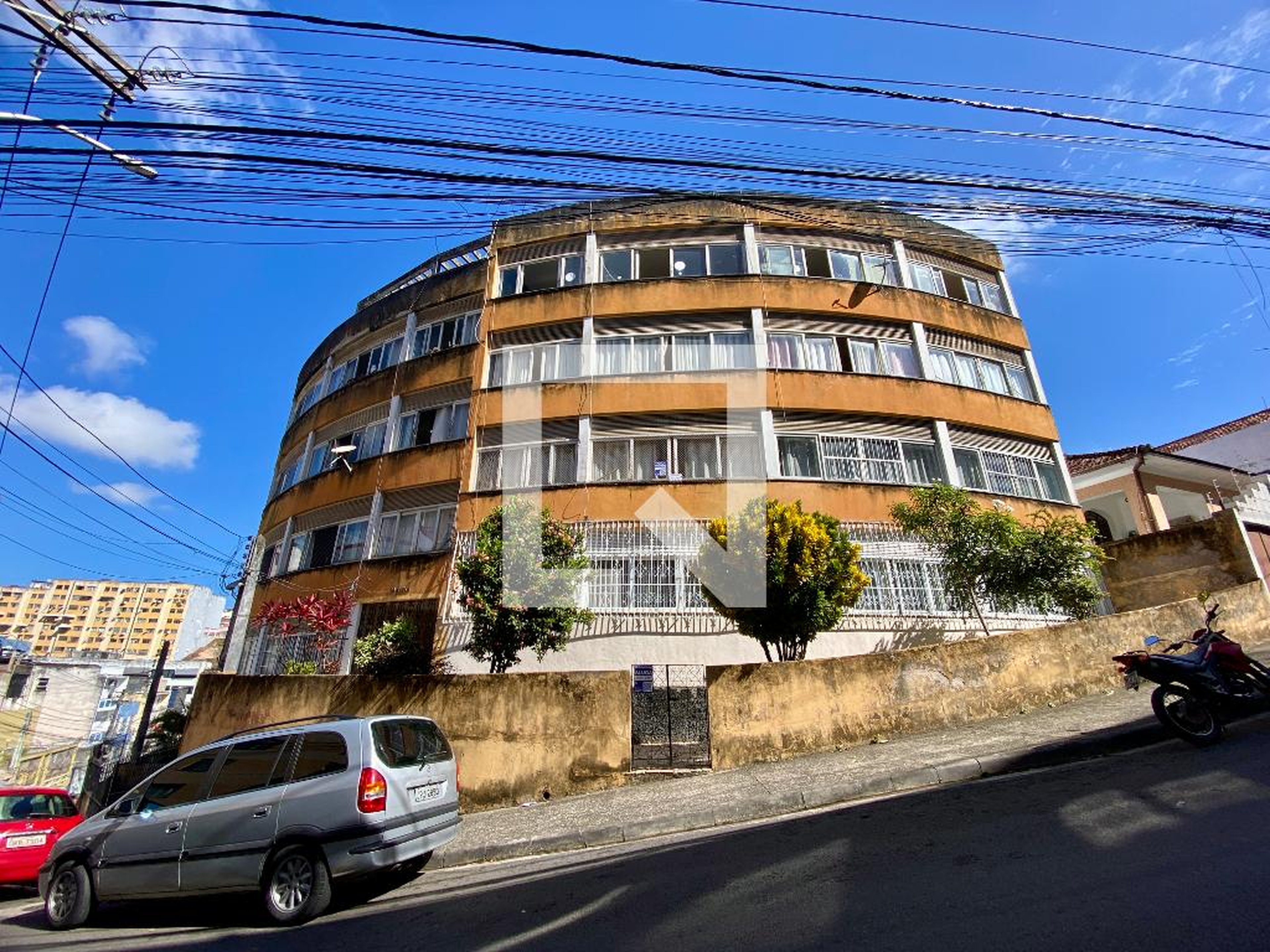 Fachada Condomínio em Rua Dom Bôsco, 27